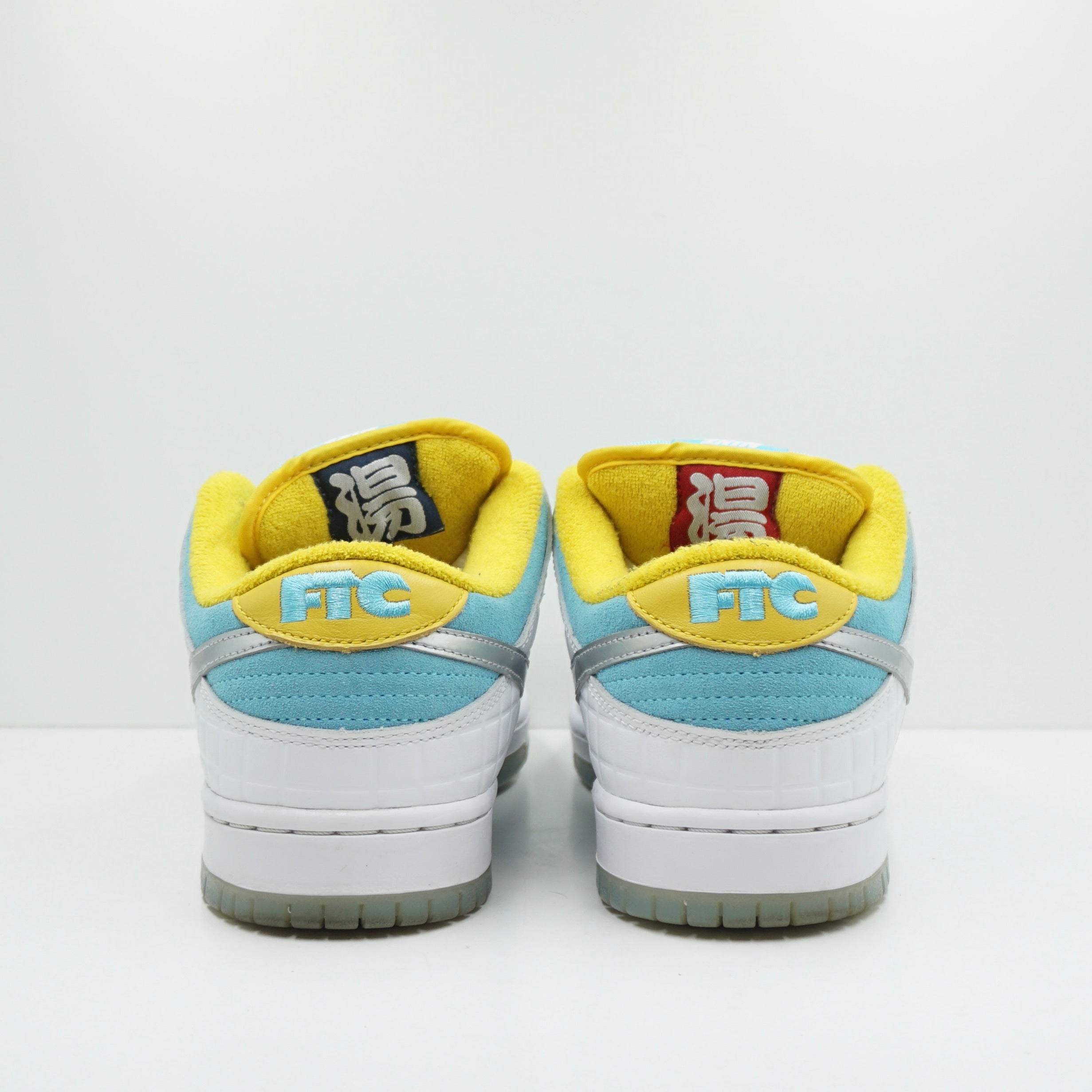 Nike SB Dunk Low Pro FTC Lagoon Pulse