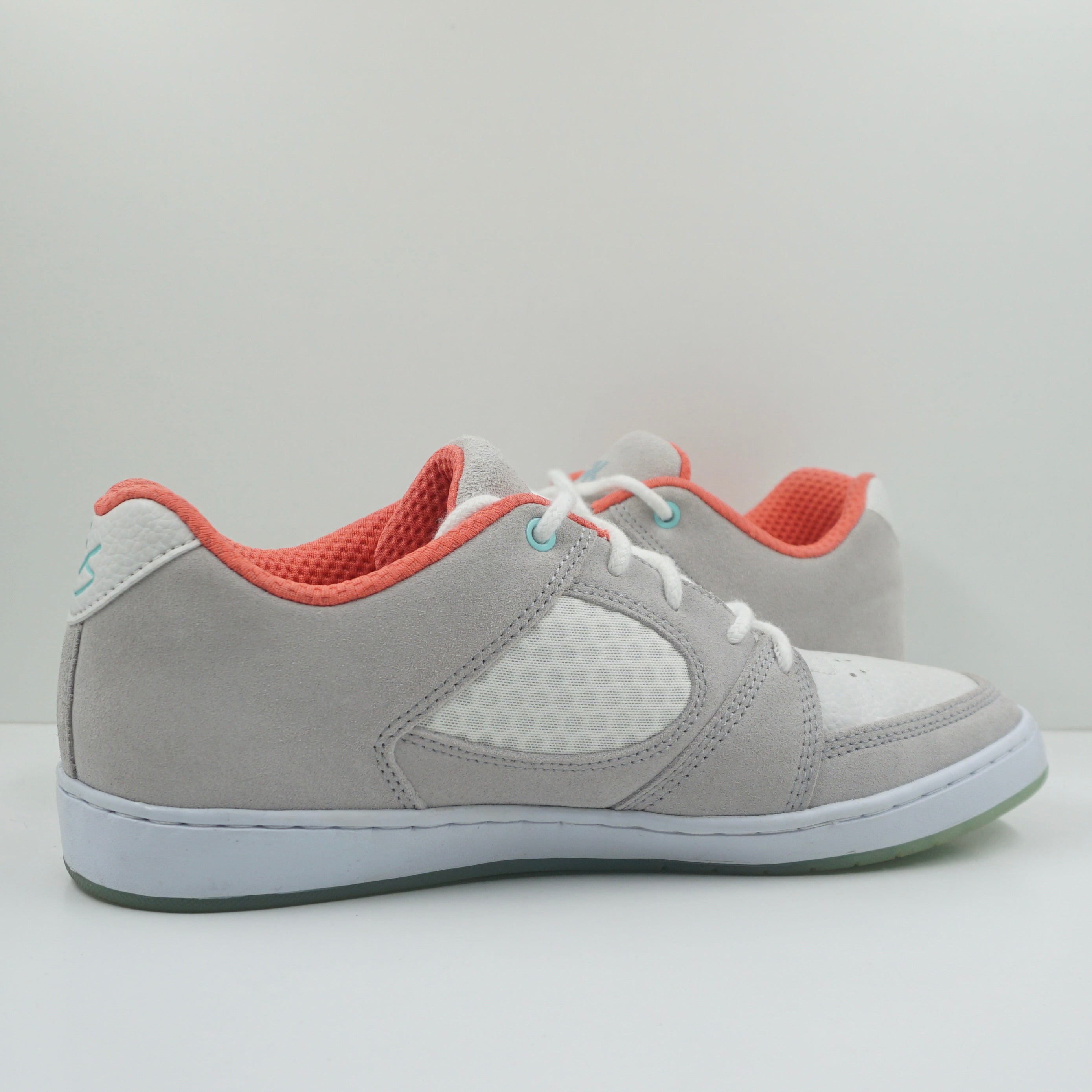 Es x DGK Accel Slim Grey