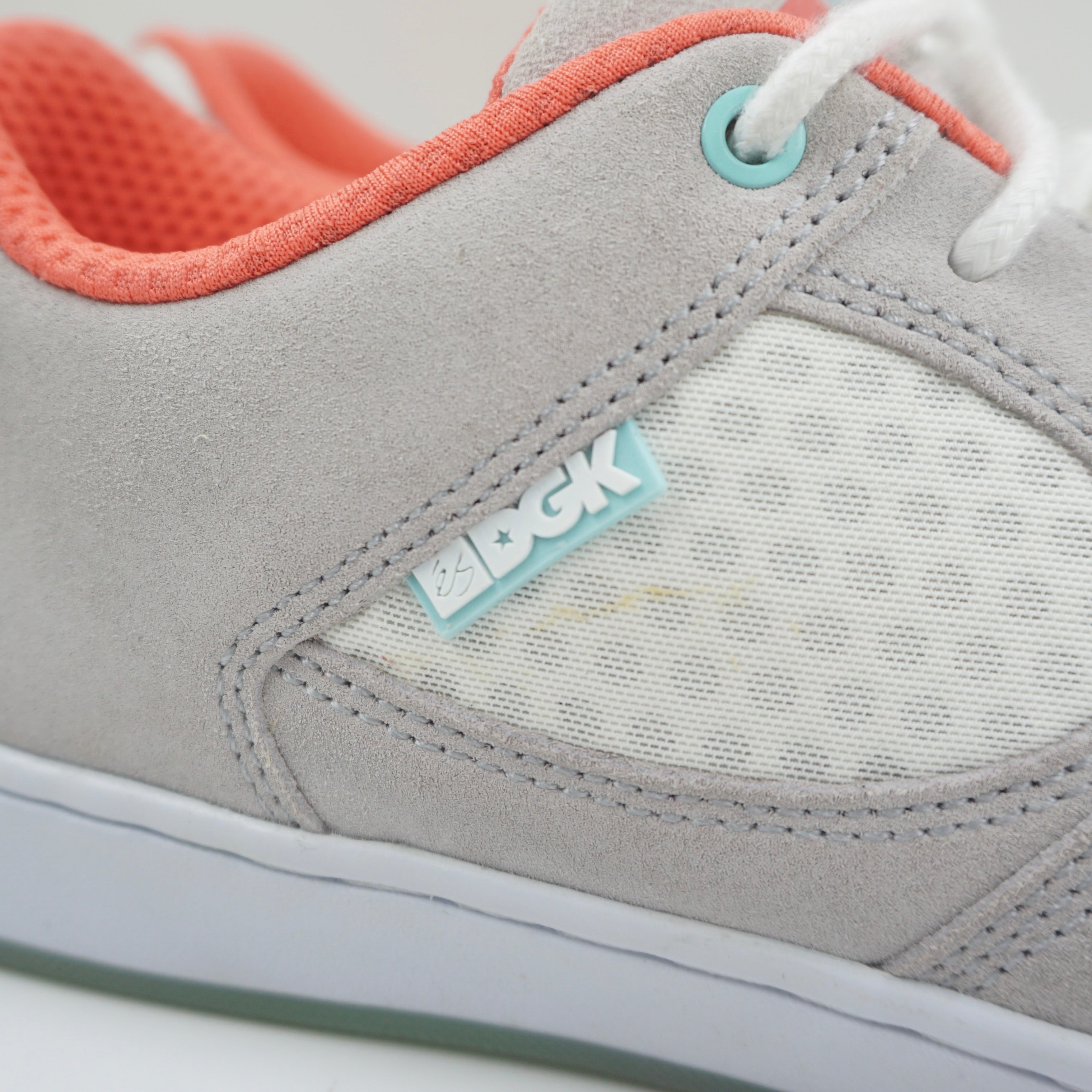 Es x DGK Accel Slim Grey