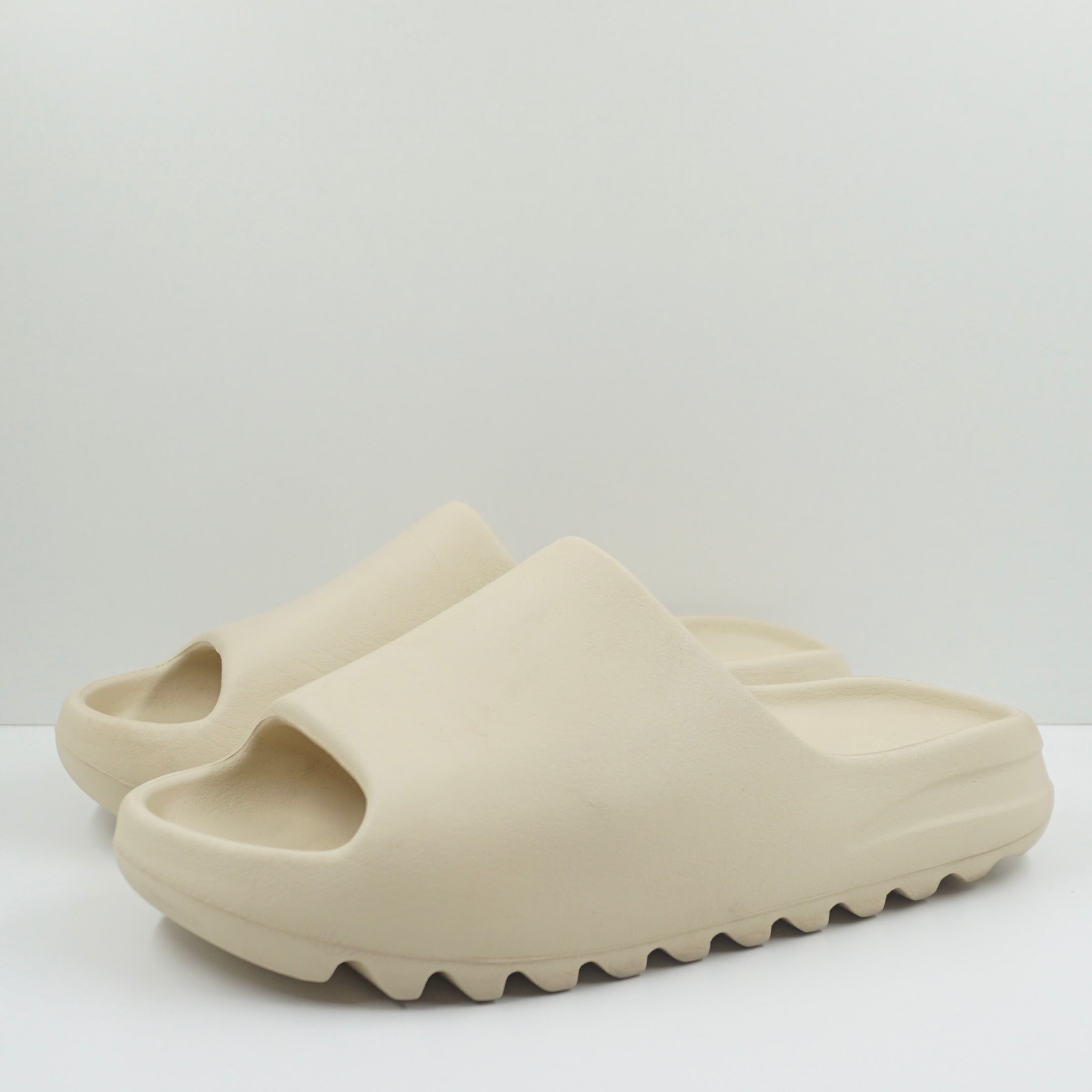 Adidas Yeezy Slide Bone (2022/2023 Restock)
