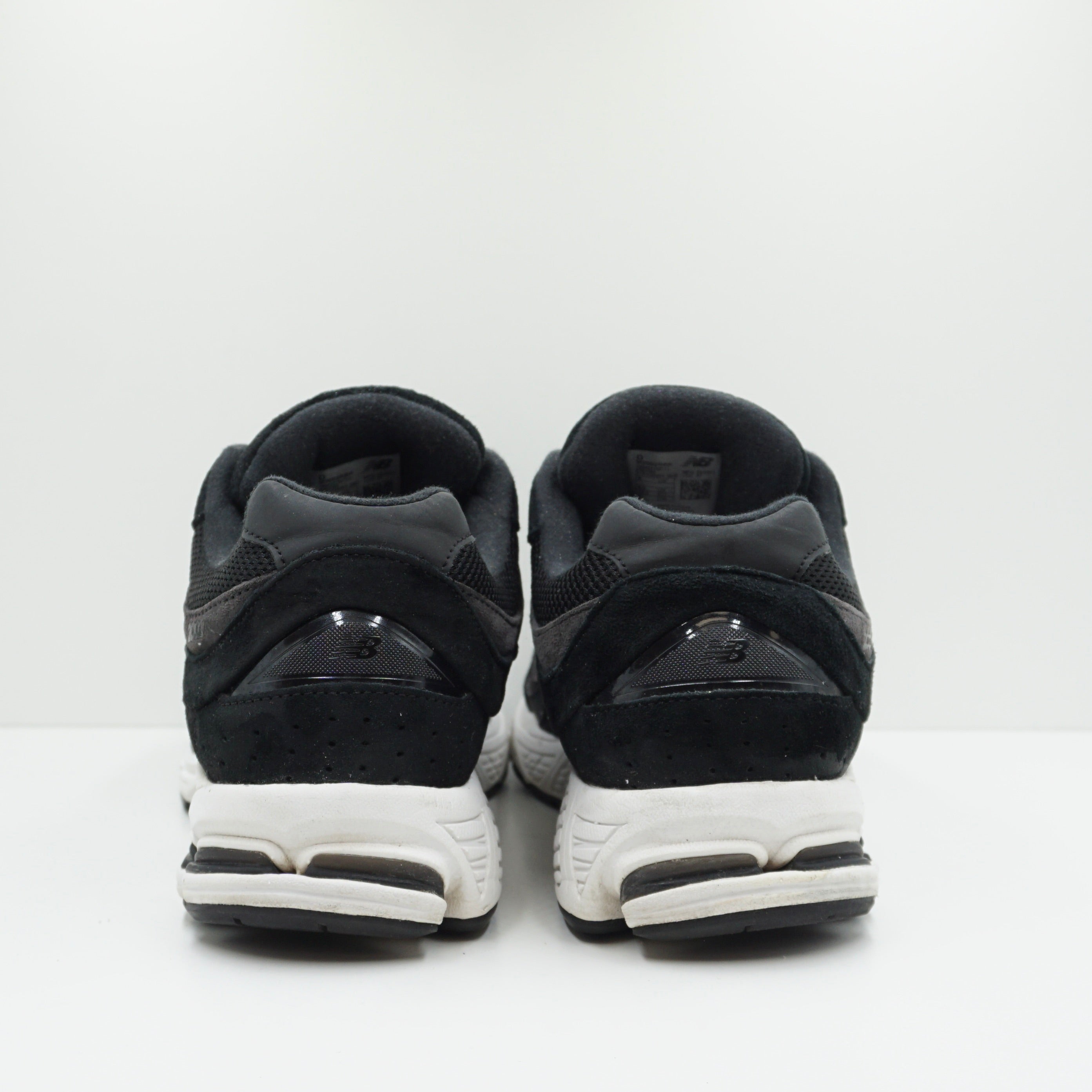 New Balance 2002R Black Gunmetal