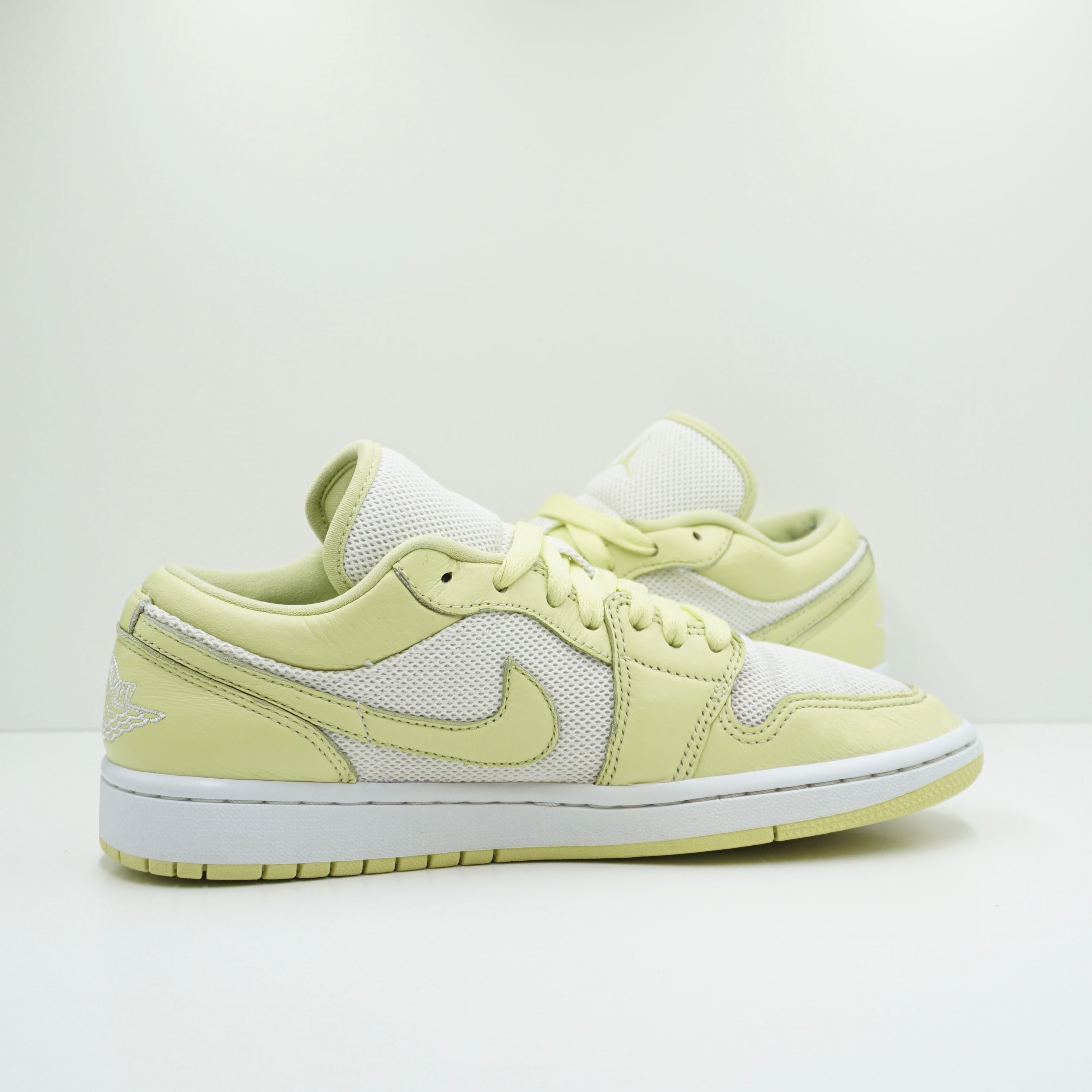 Jordan 1 Low Limelight (W)