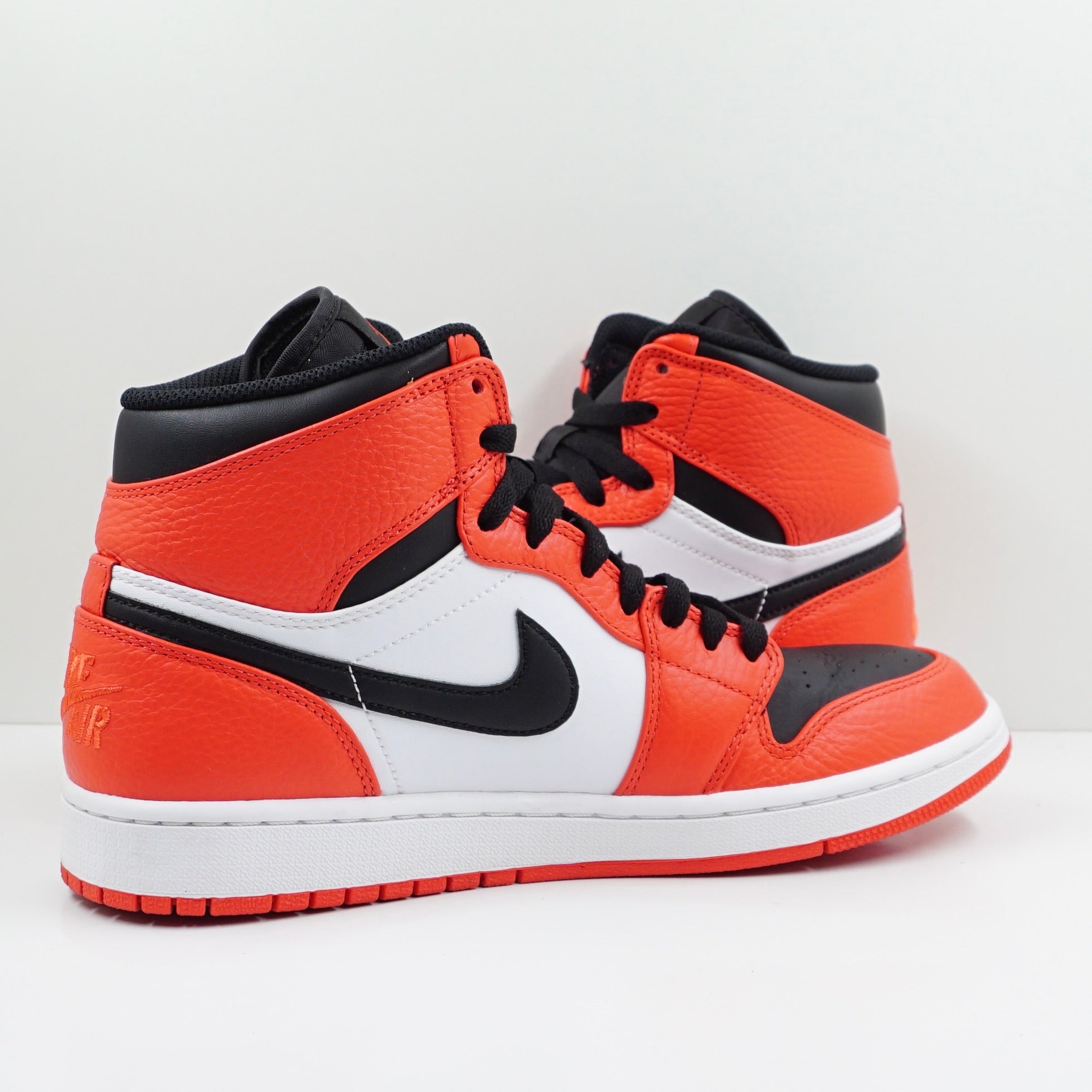 Jordan 1 Retro Rare Air Max Orange