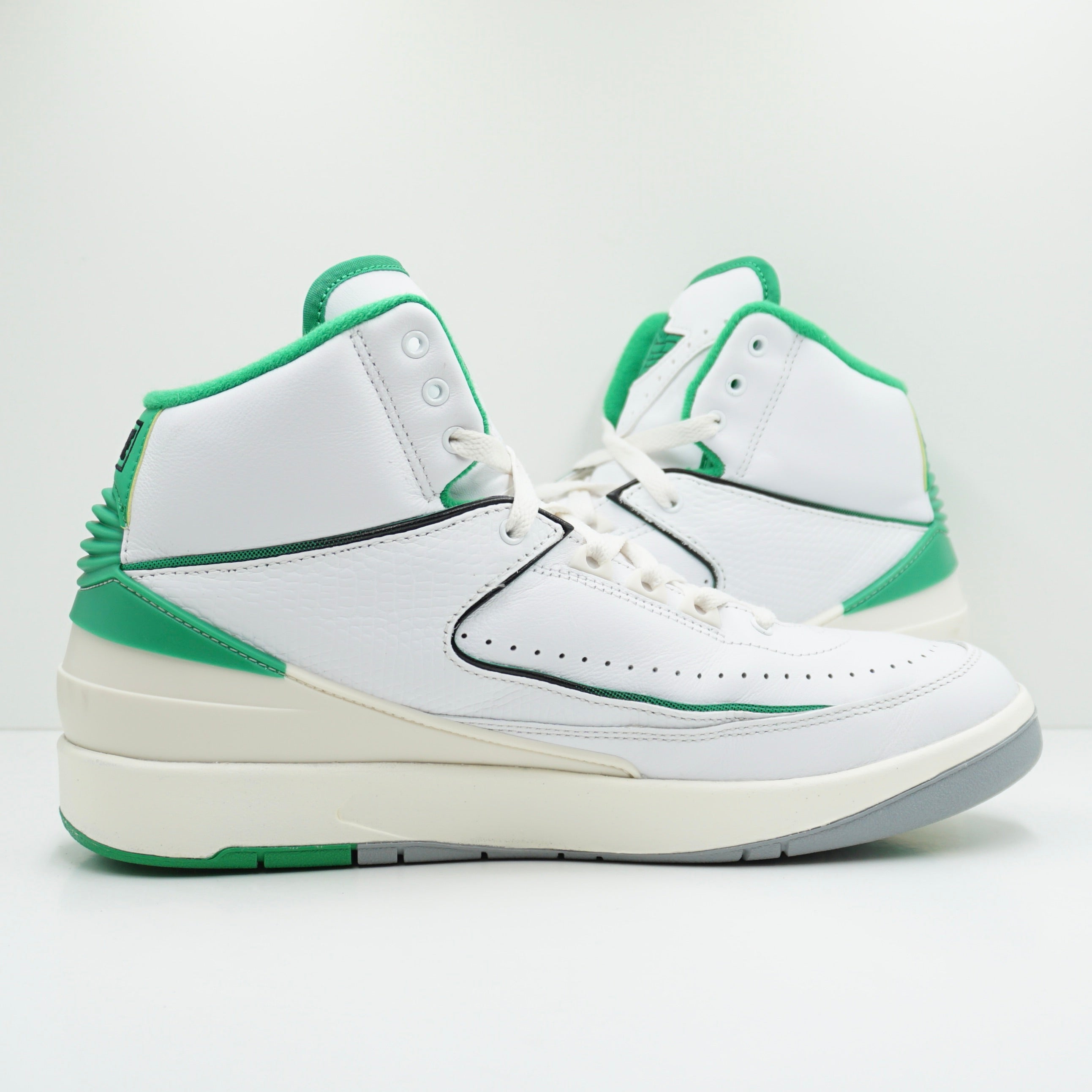 Jordan 2 Retro Lucky Green