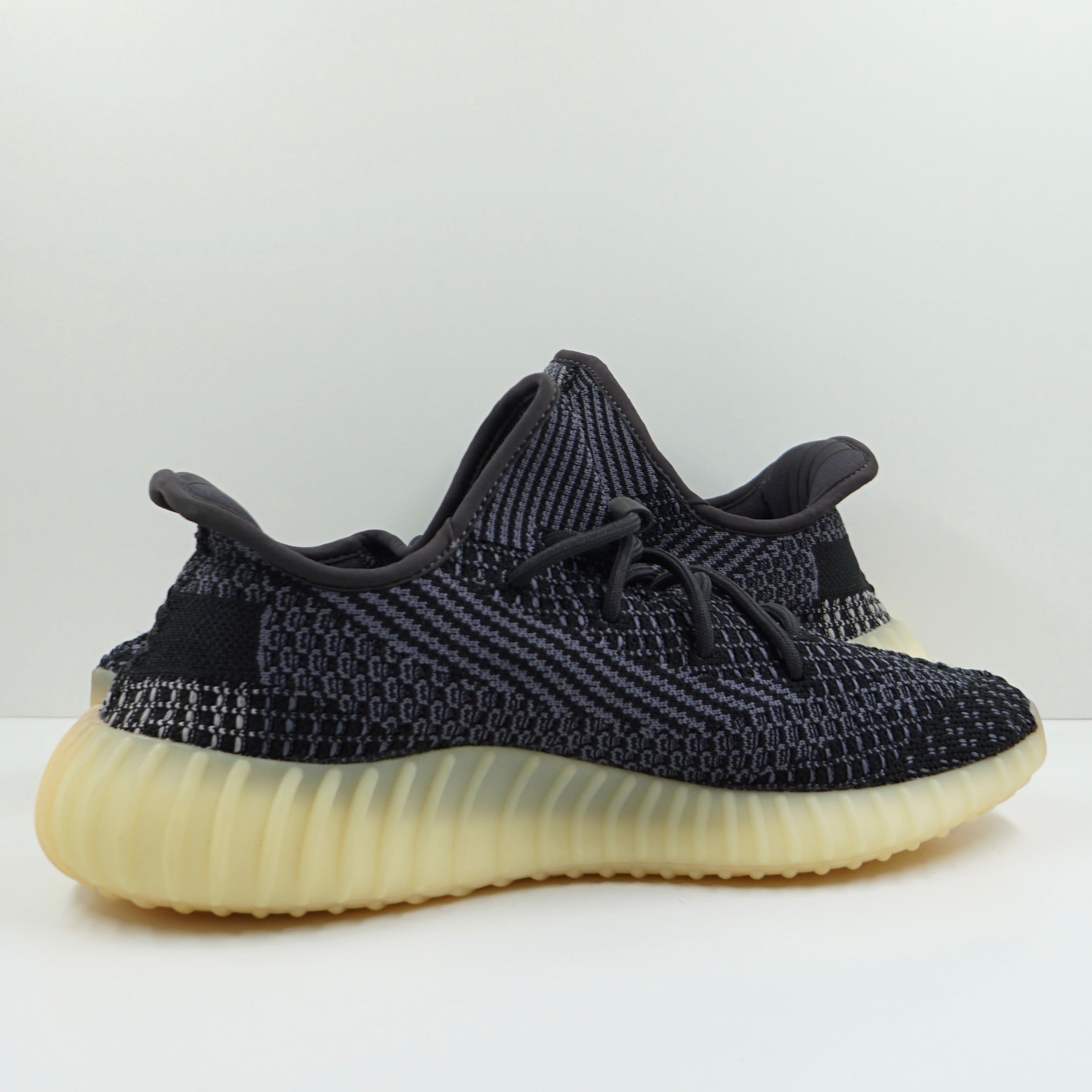 Adidas Yeezy Boost 350 V2 Carbon