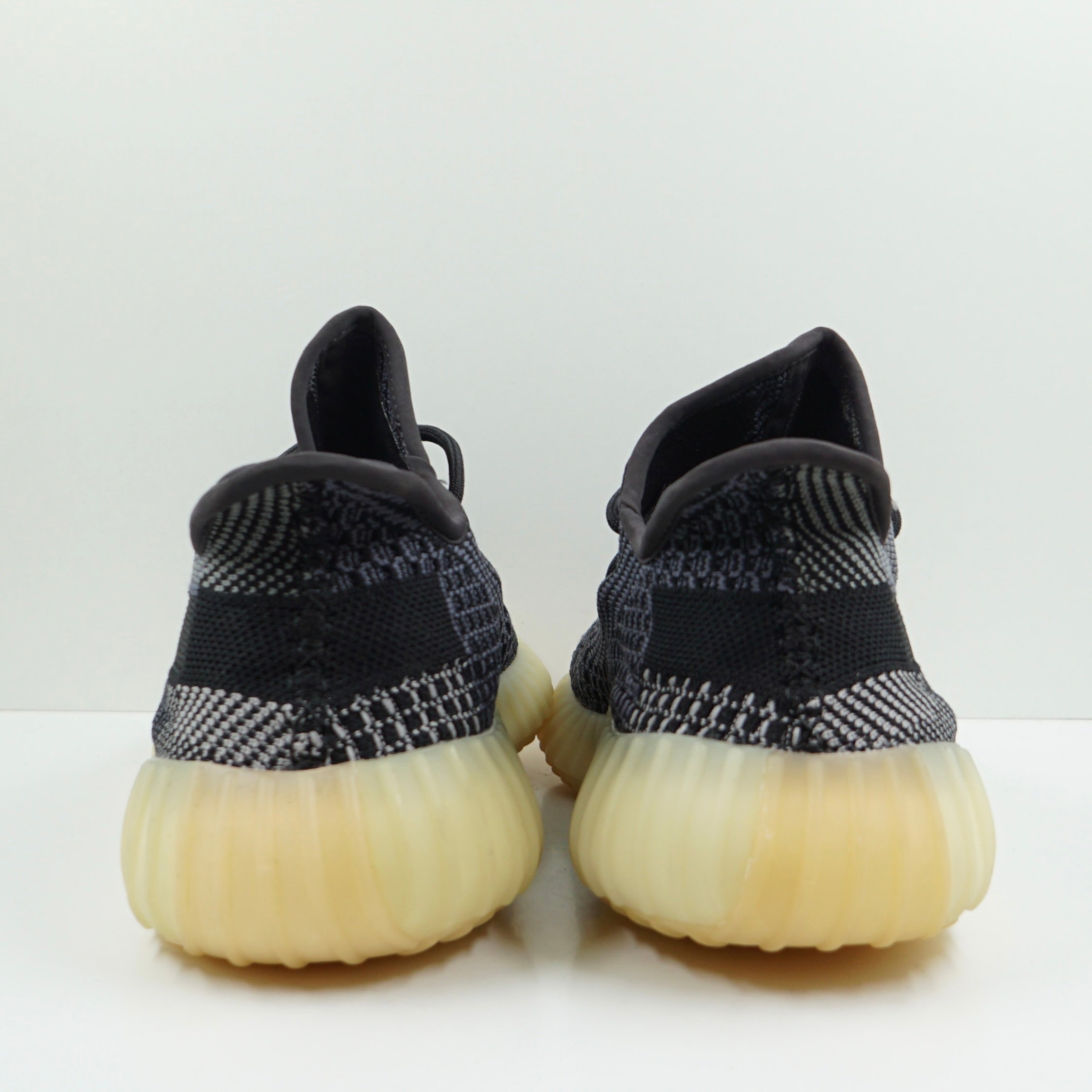Adidas Yeezy Boost 350 V2 Carbon