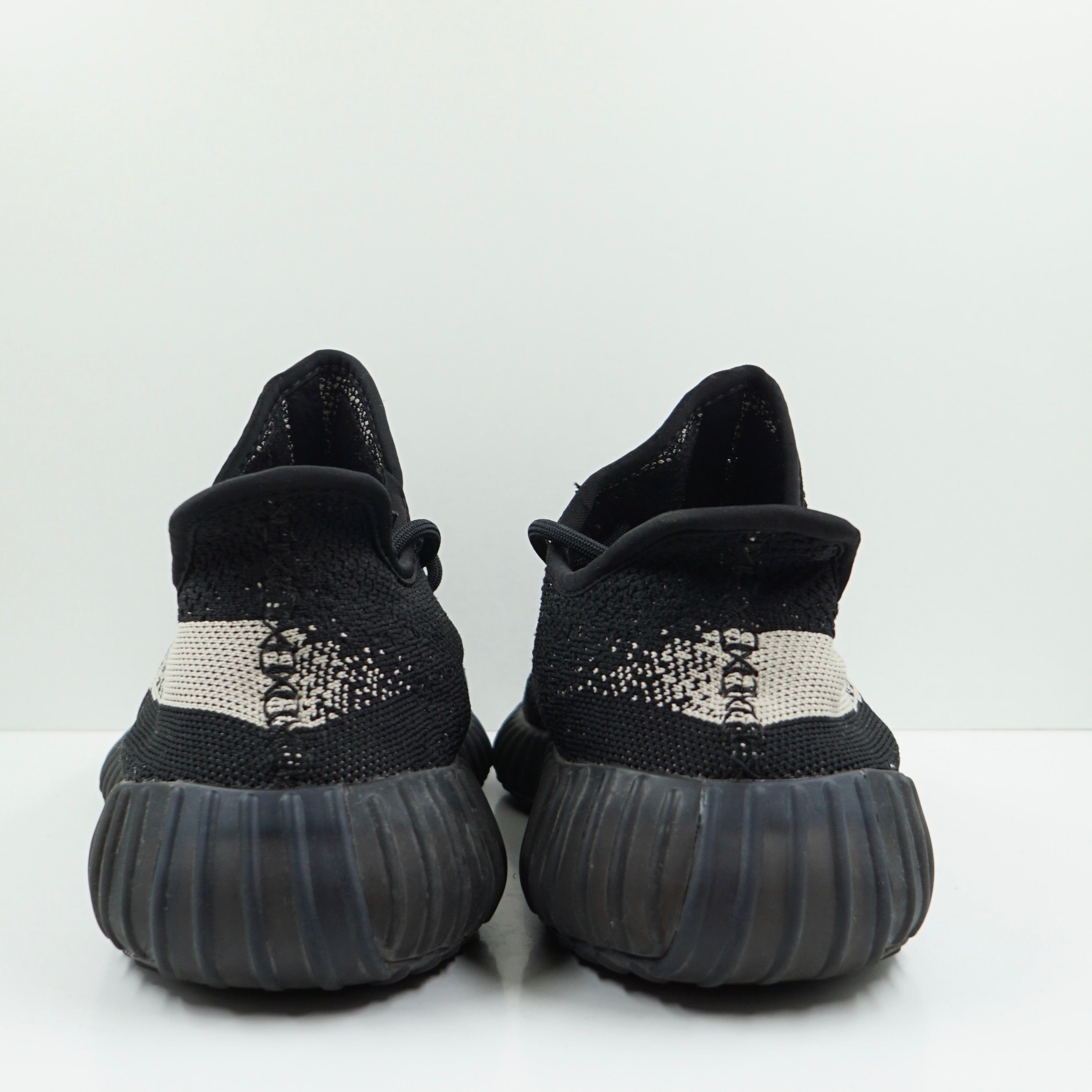 Adidas Yeezy Boost 350 V2 Core Black White (2016/2022)