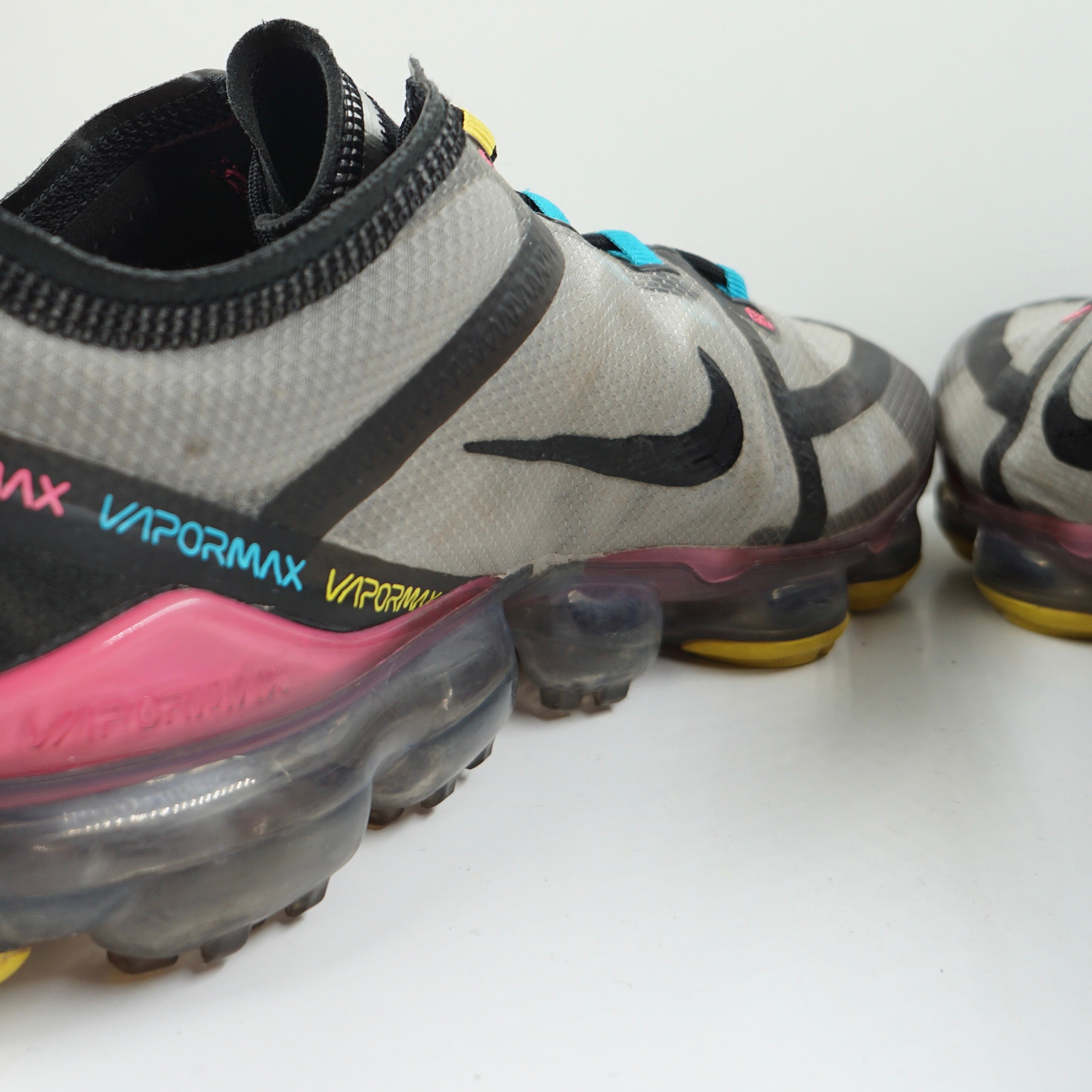 Nike Air Vapormax 2019 Moon Particle Multi-Color