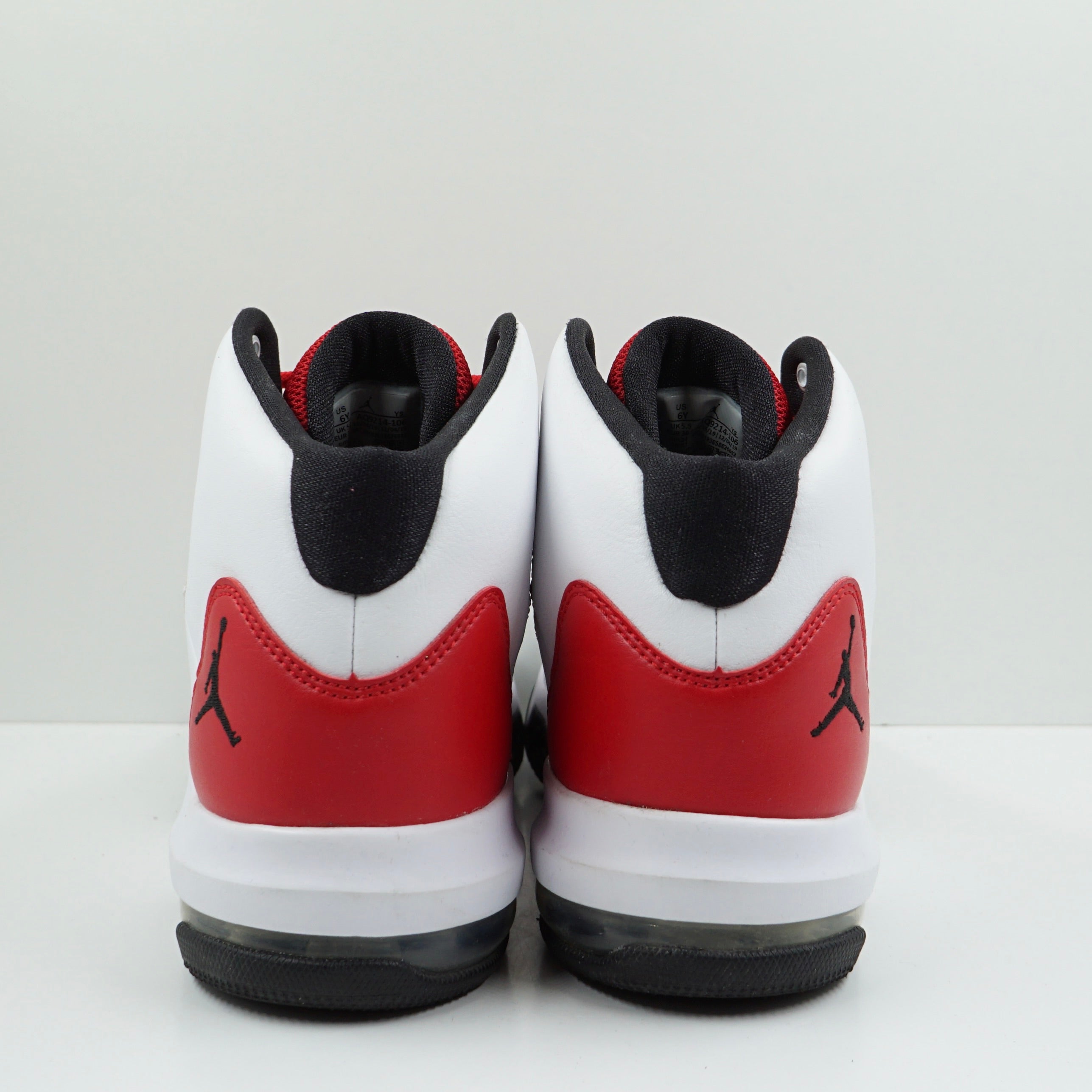Jordan Max Aura White Gym Red (GS)