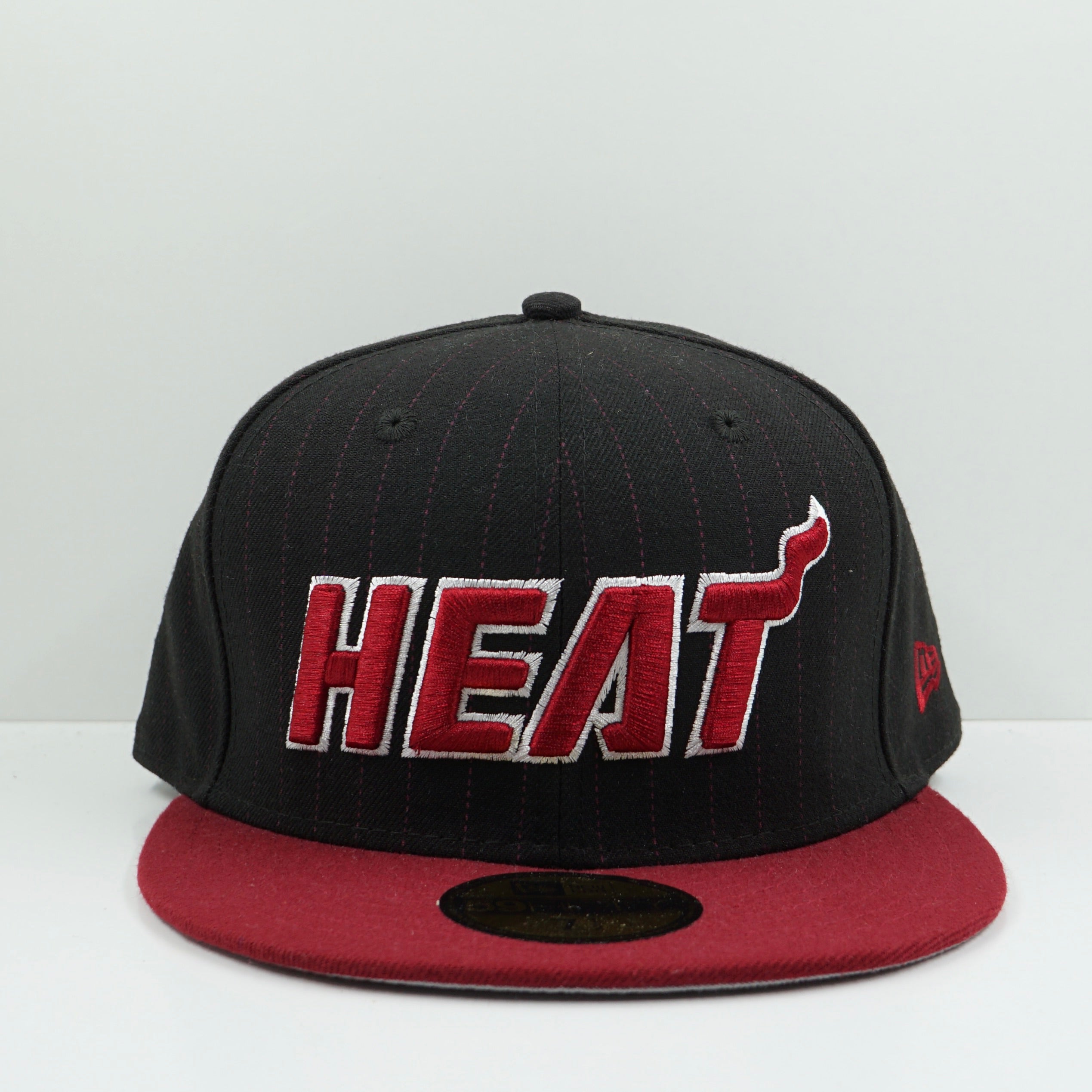 New Era Miami Heat Pinstripe Black Red Fitted Cap