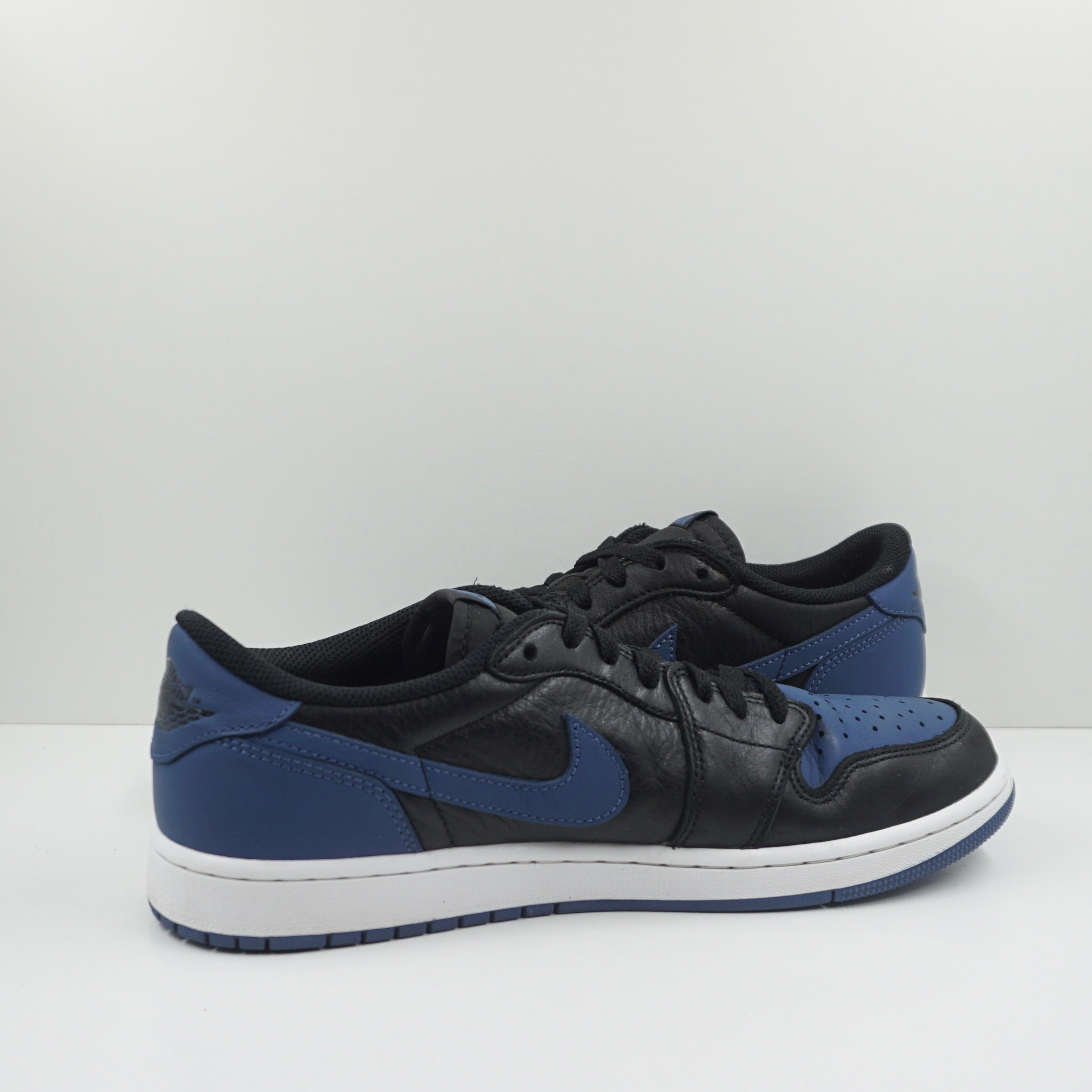Jordan 1 Retro Low OG Mystic Navy