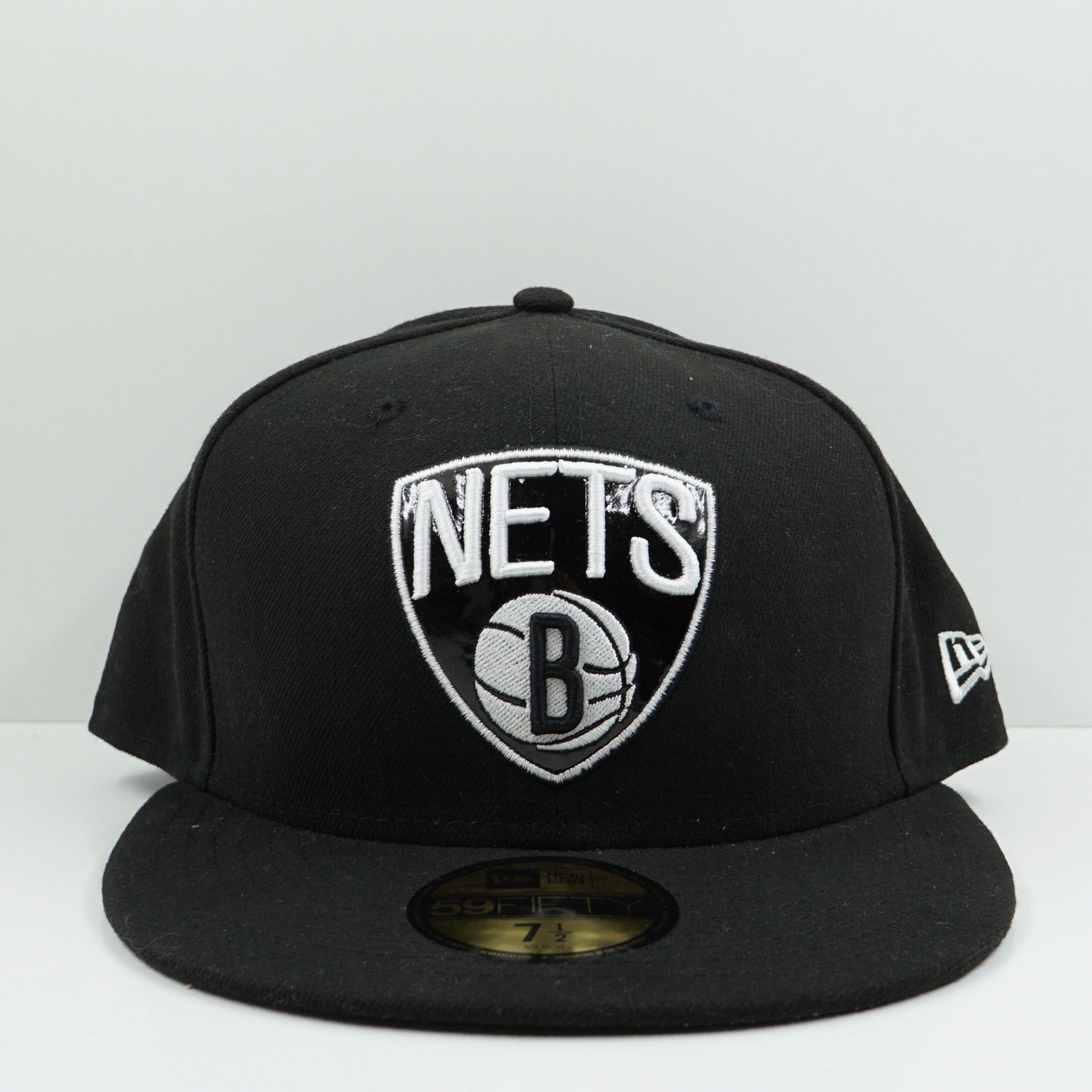 New Era Brooklyn Nets Black Patent Logo Fitted Cap