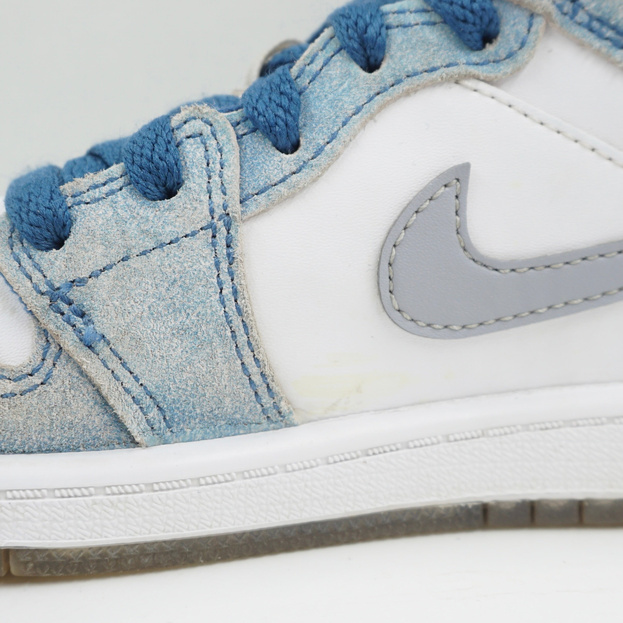 Jordan 1 Mid SE French Blue Light Steel (PS)