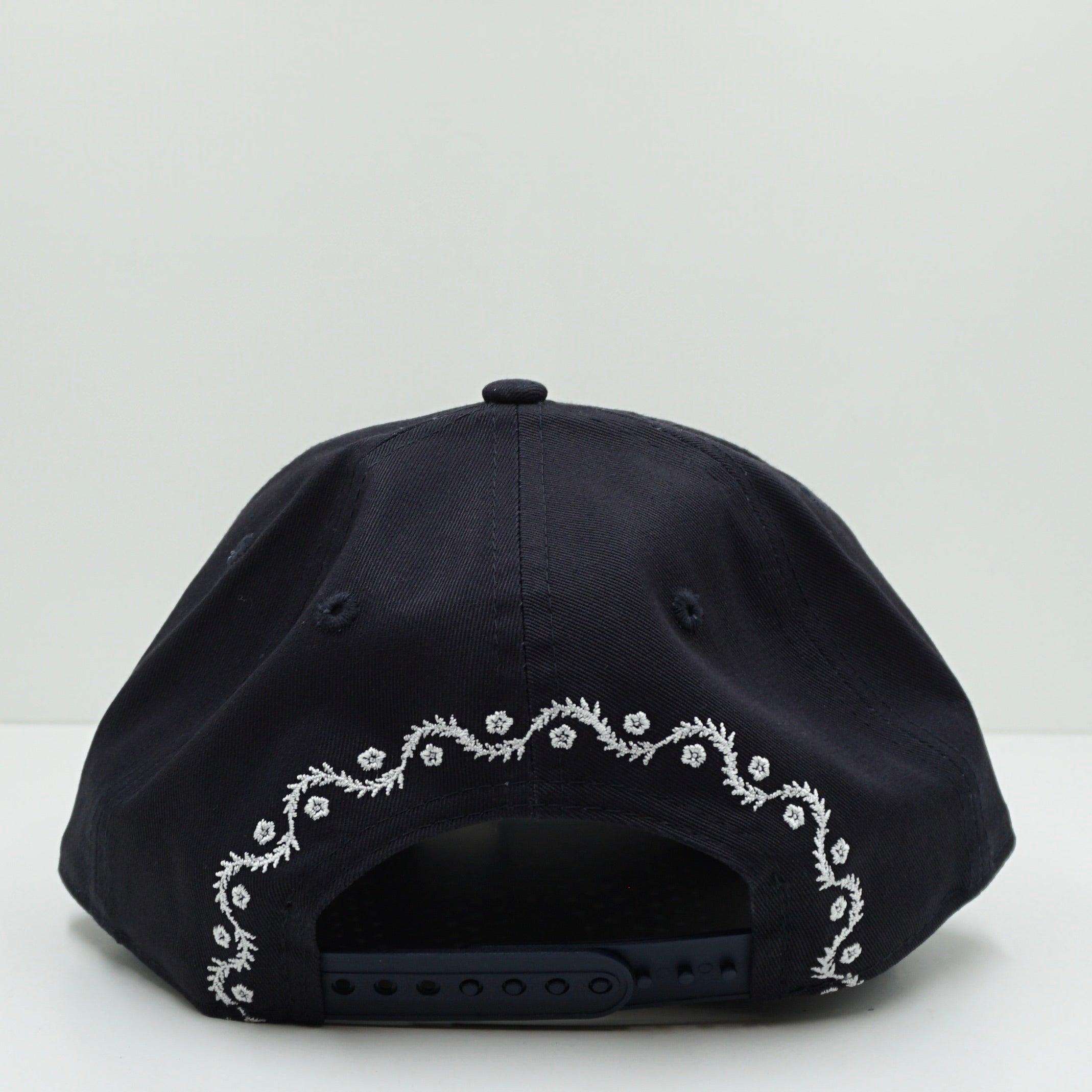 New Era New York Yankees Navy Floral Low Profile Snapback Cap