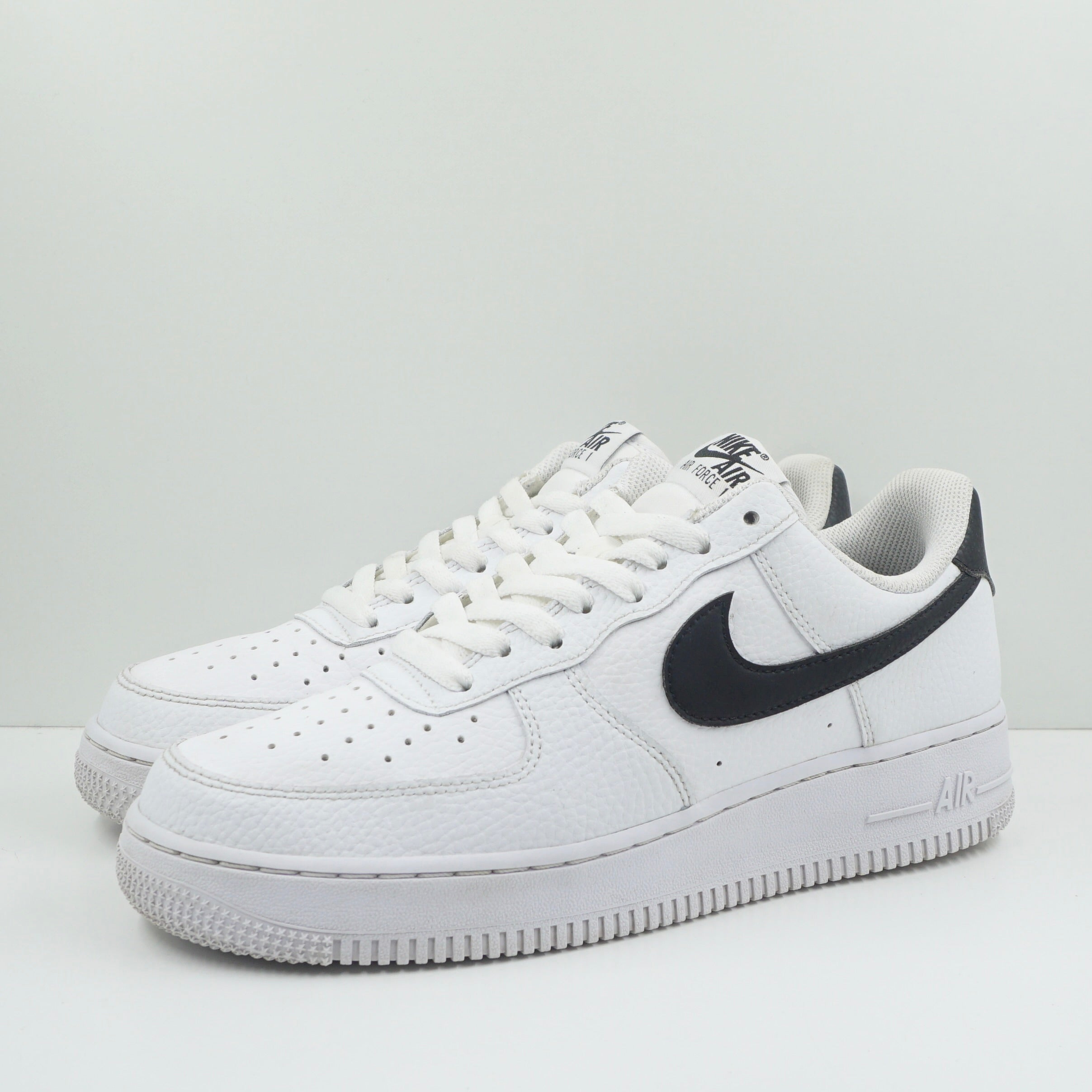 Nike Air Force 1 Low '07 White Black Pebbled Leather