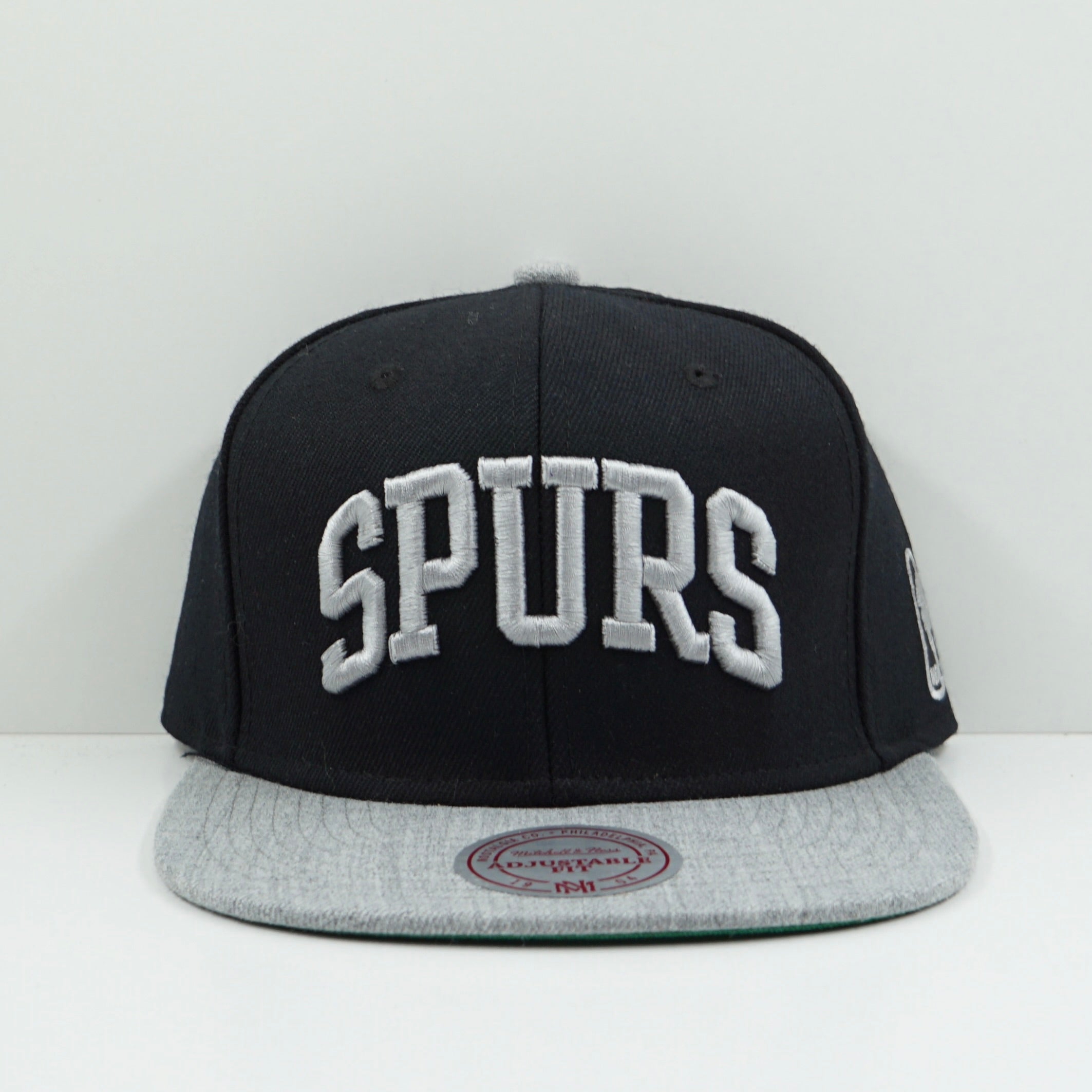 Mitchell & Ness San Antonio Suprs Black Grey Snapback Cap