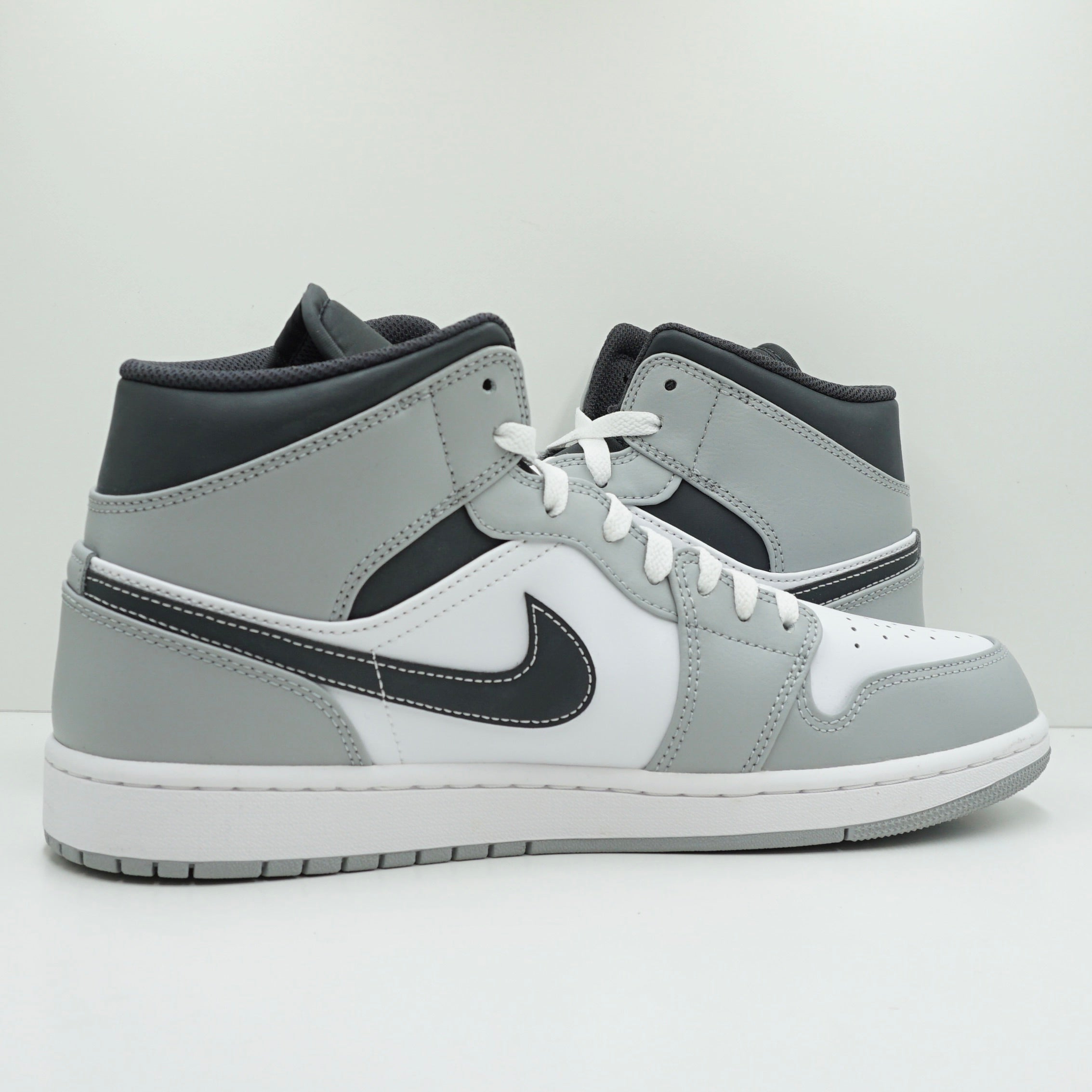 Jordan 1 Mid Light Smoke Grey Anthracite
