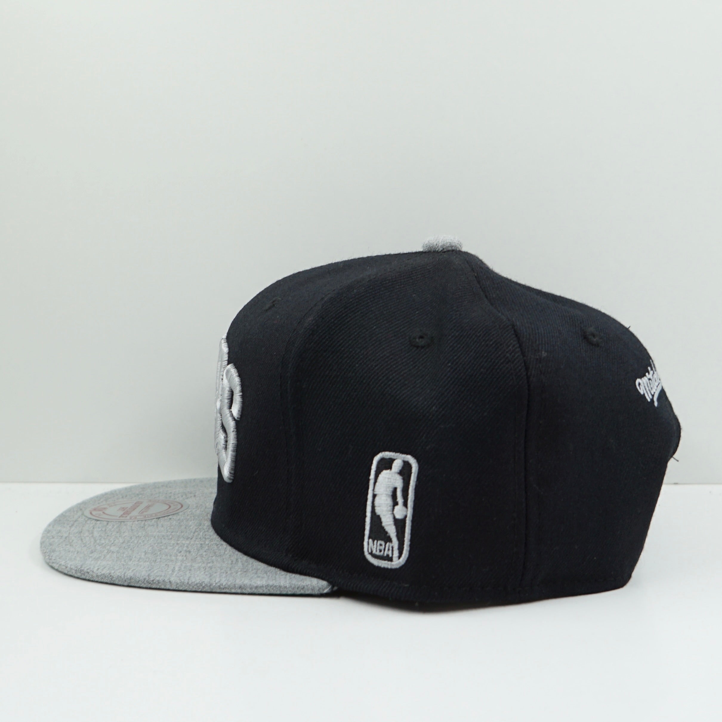 Mitchell & Ness San Antonio Suprs Black Grey Snapback Cap