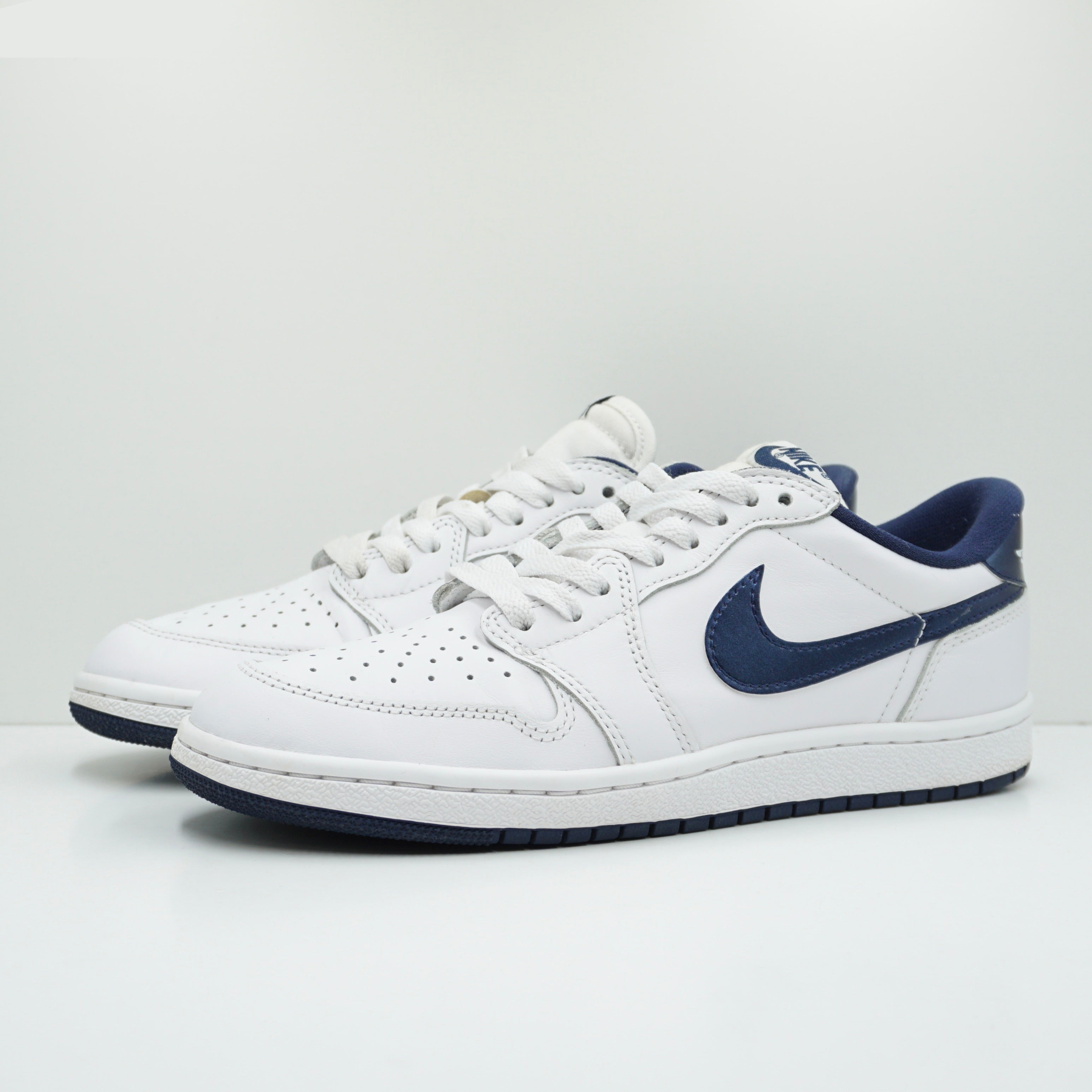 Jordan 1 Retro Low '85 Metallic Blue