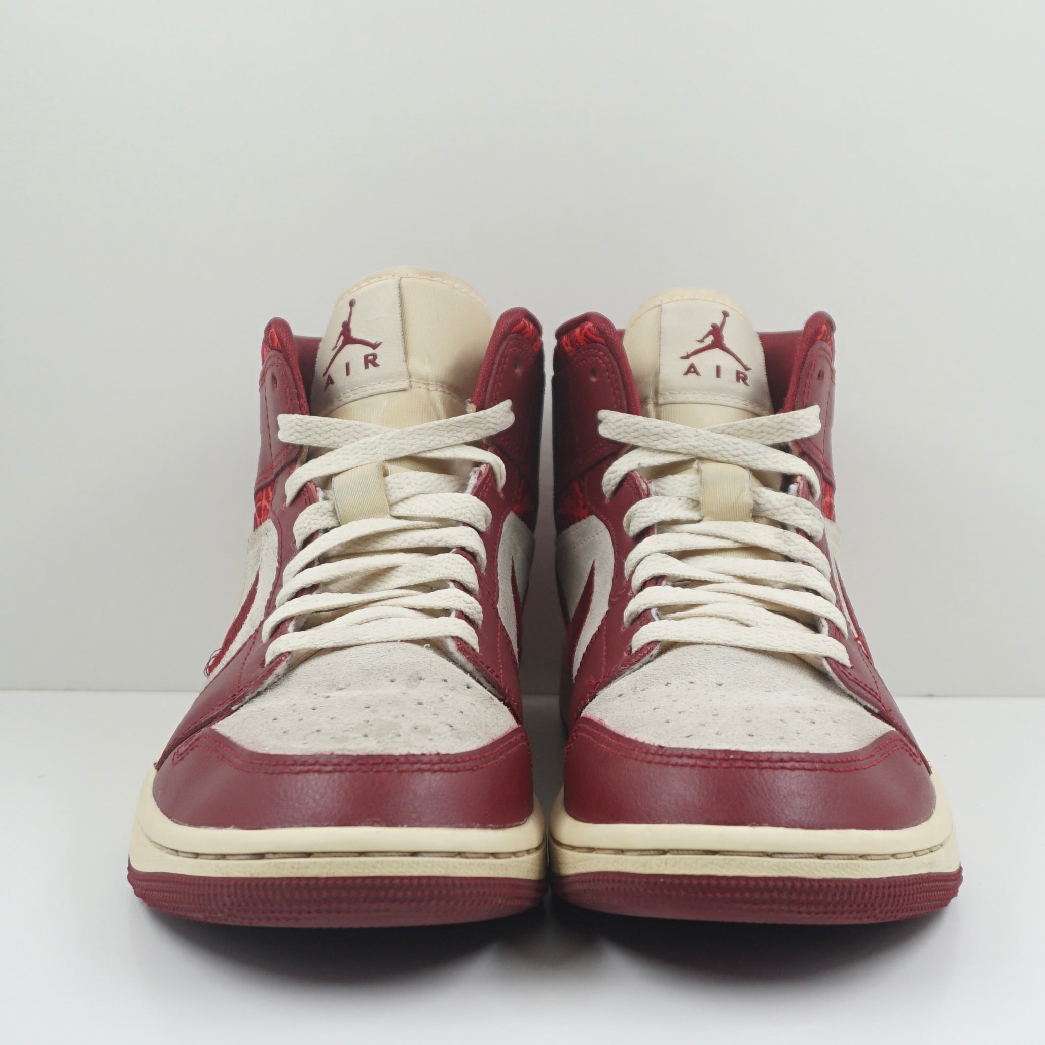 Jordan 1 Mid SE Tiki Leaf Team Red (W)