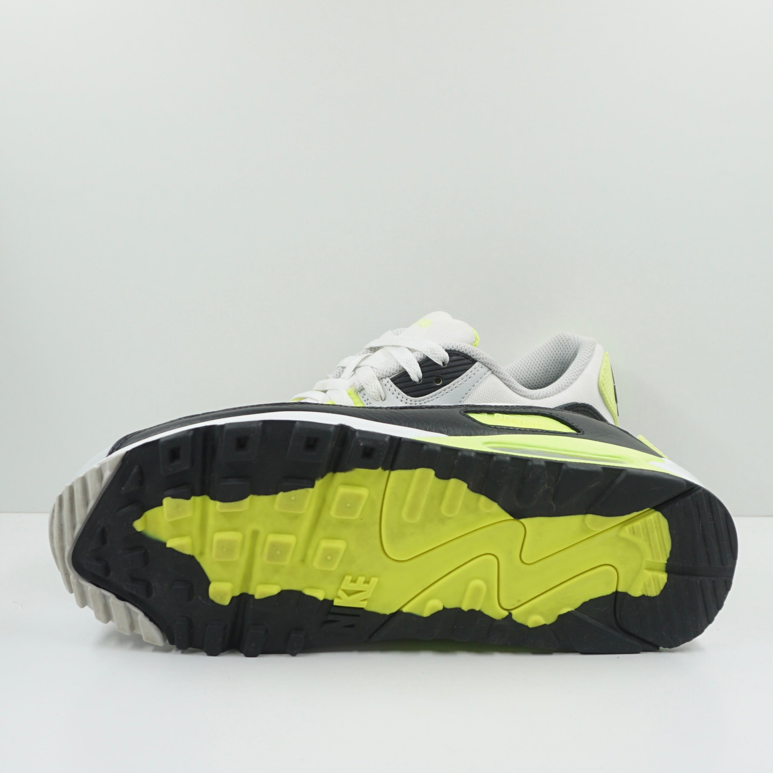 Nike Air Max 90 Gore-Tex Summit White Volt Black Cool Grey