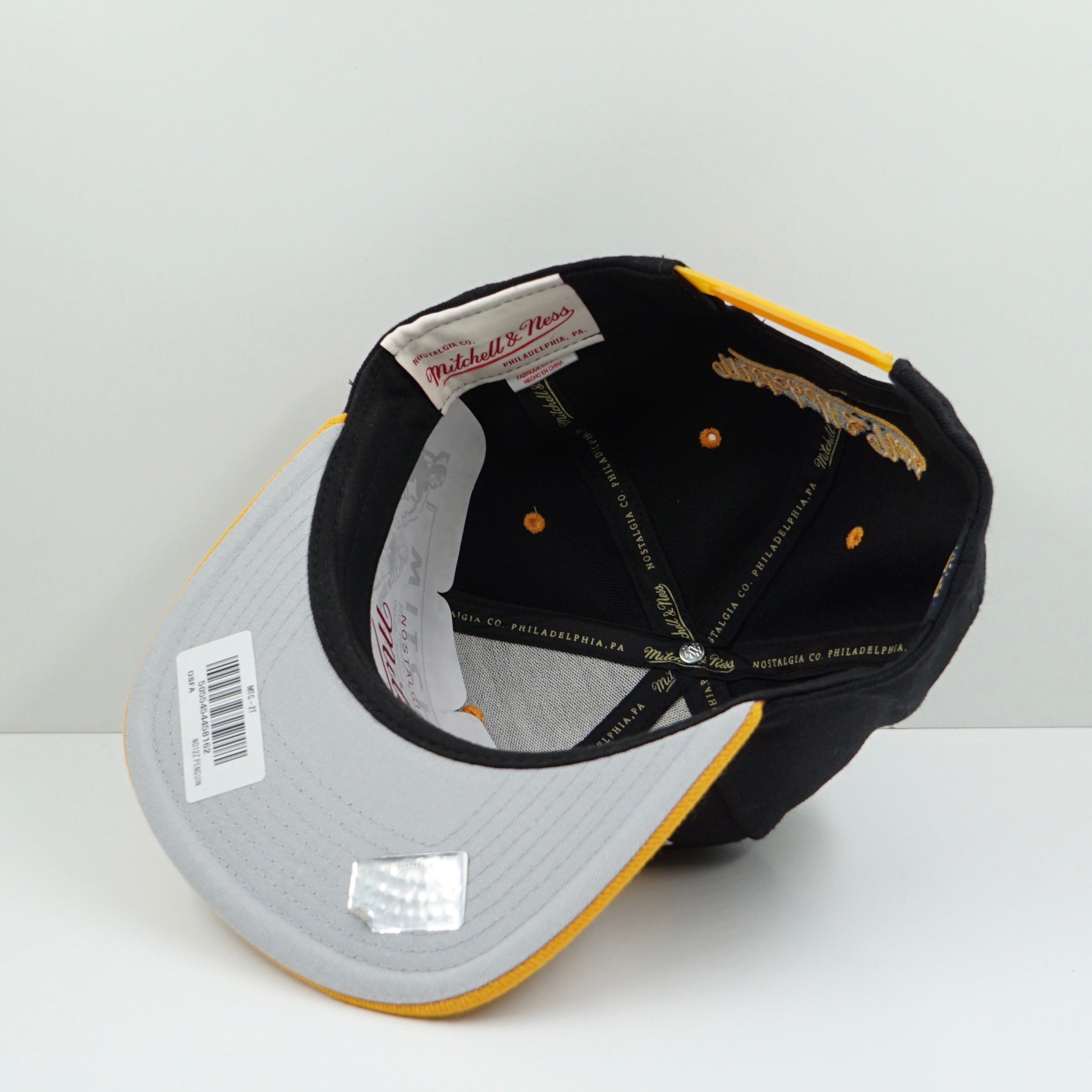 Mitchell & Ness Pittsburgh Penguins Black Yellow Orange Snapback Cap