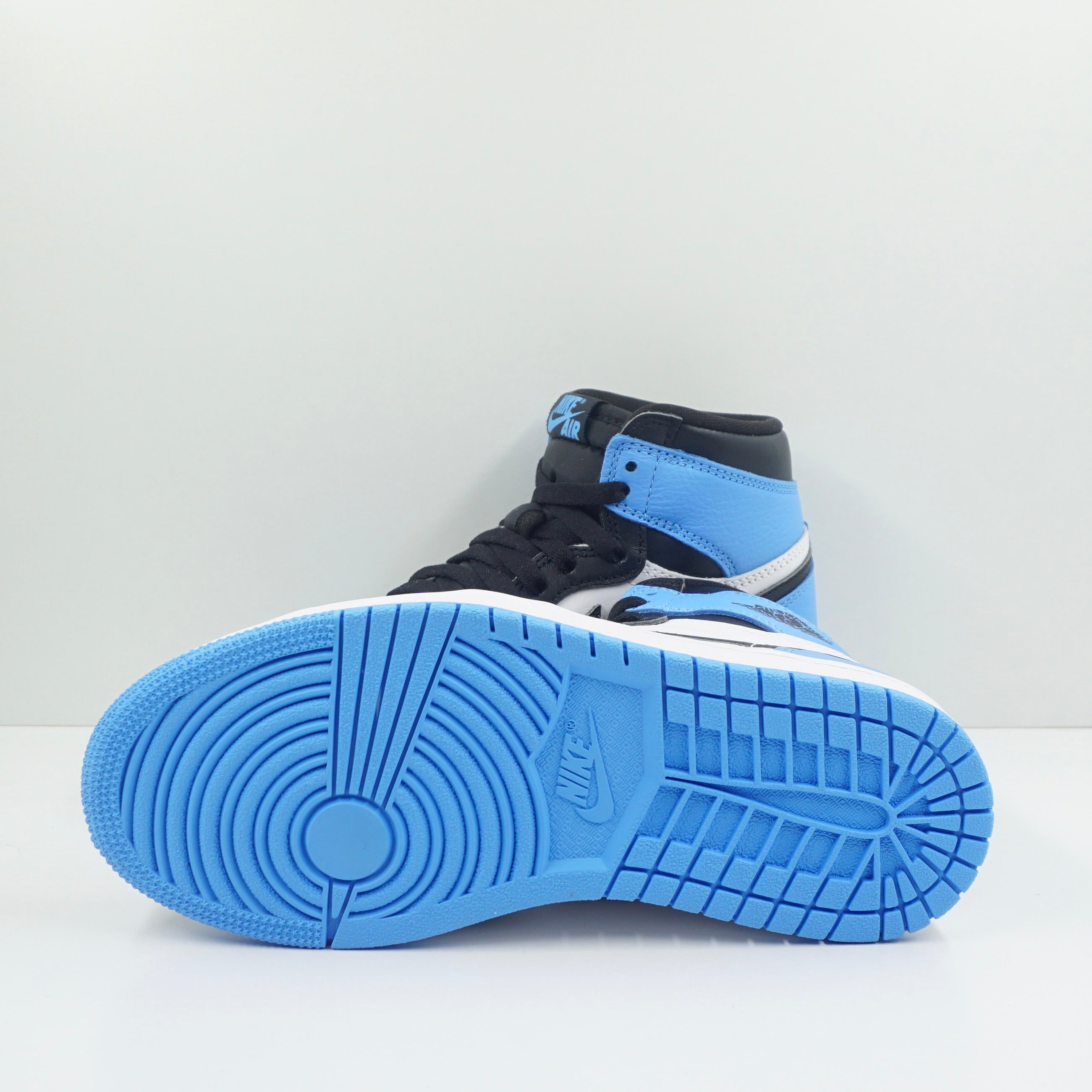 Jordan 1 Retro High OG UNC Toe