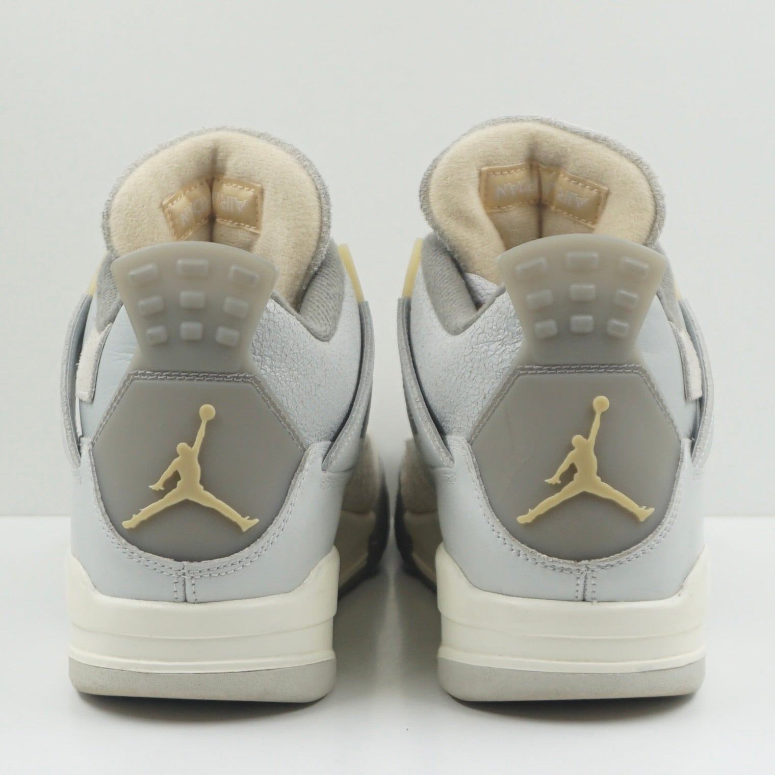 Jordan 4 Retro SE Craft Photon Dust
