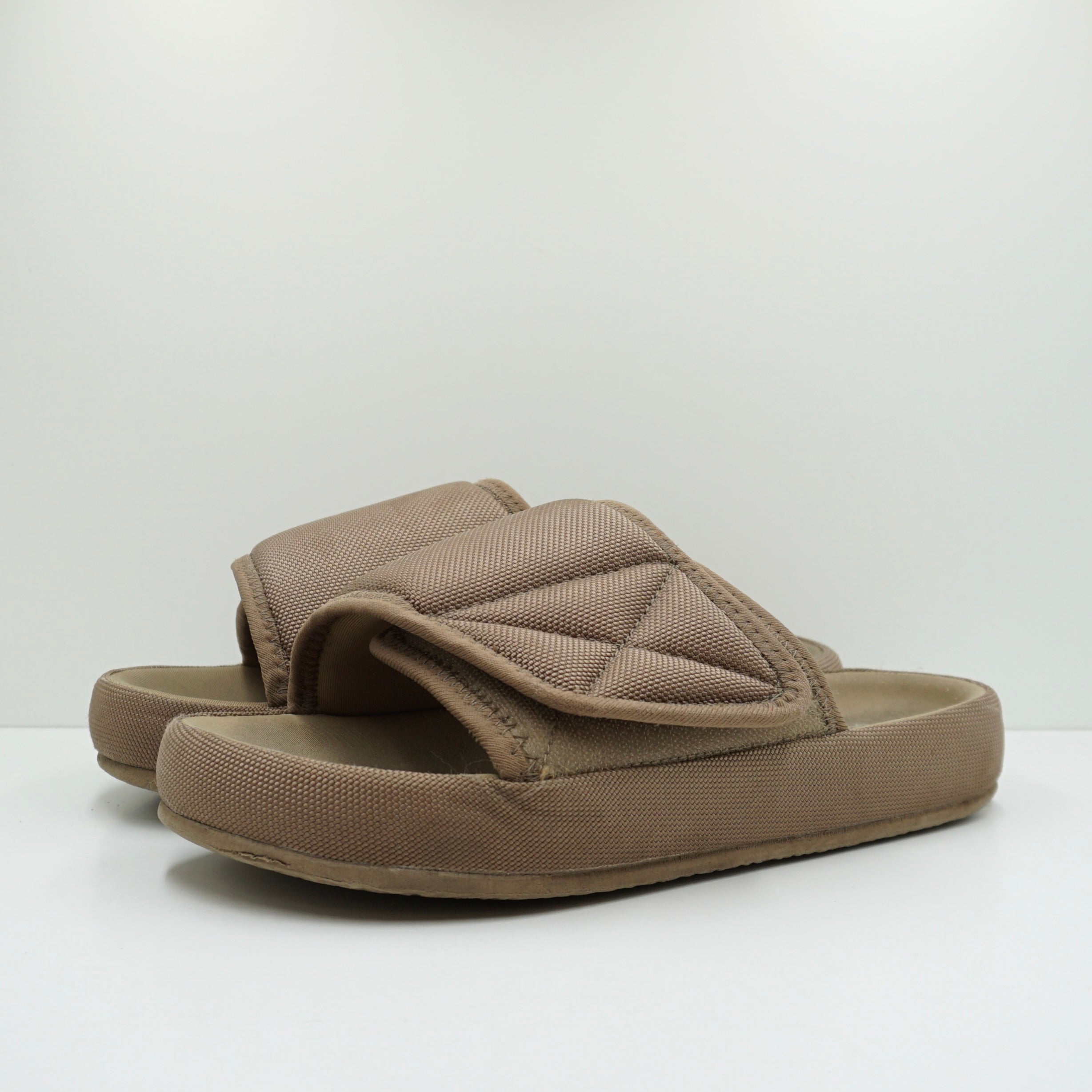 Yeezy Season 7 Fabric Slipper Sand