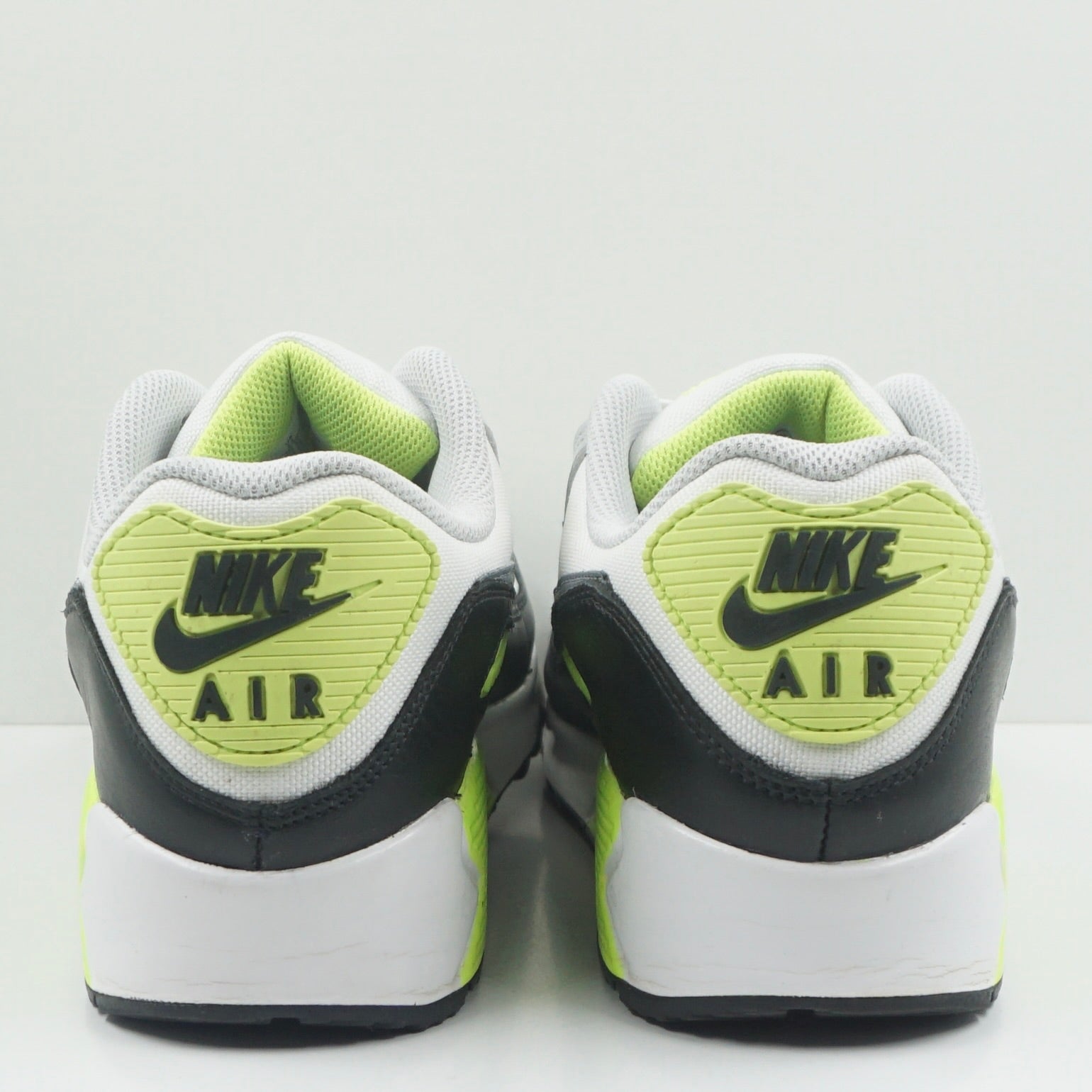 Nike Air Max 90 Gore-Tex Summit White Volt Black Cool Grey