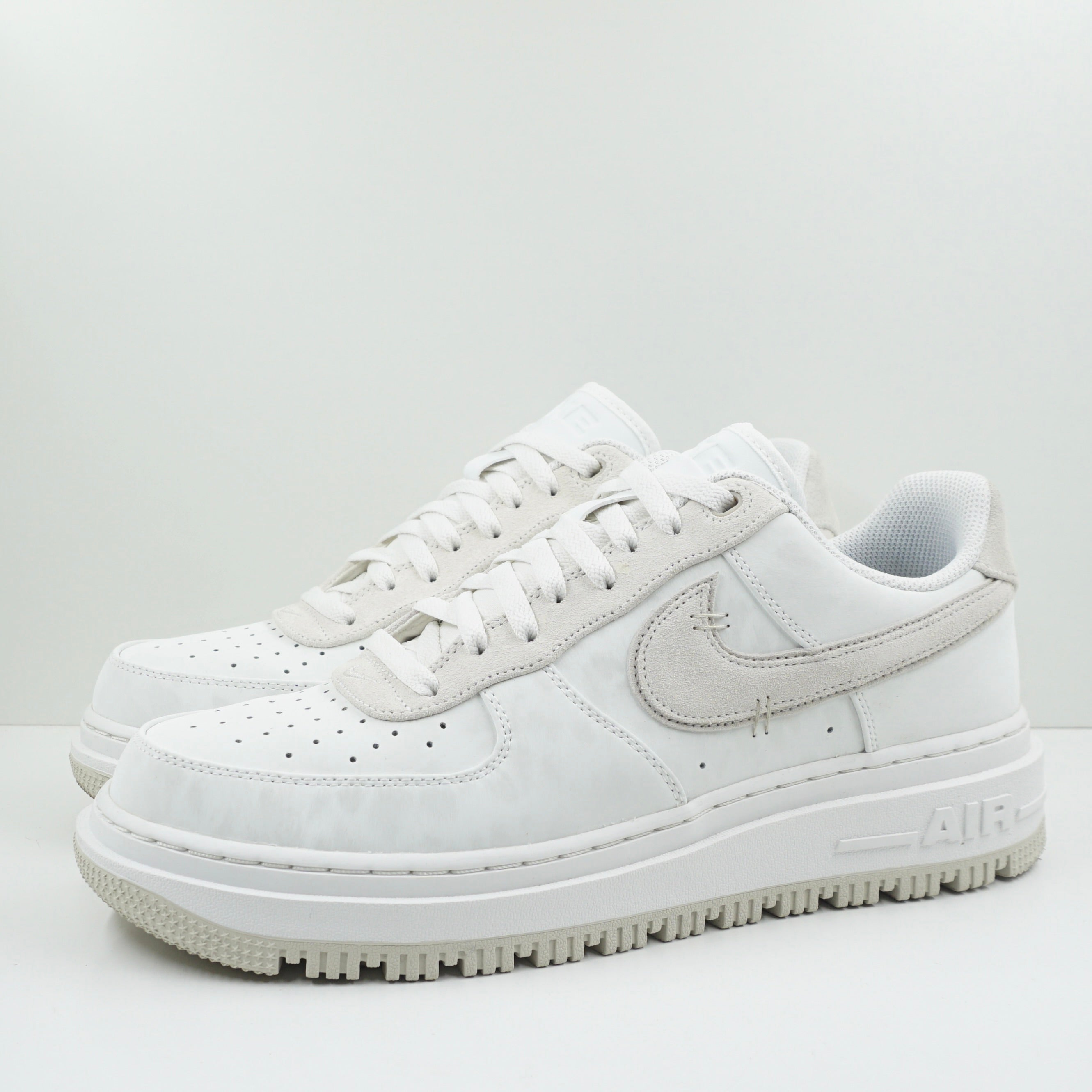 Nike Air Force 1 Luxe Summit White Light Bone