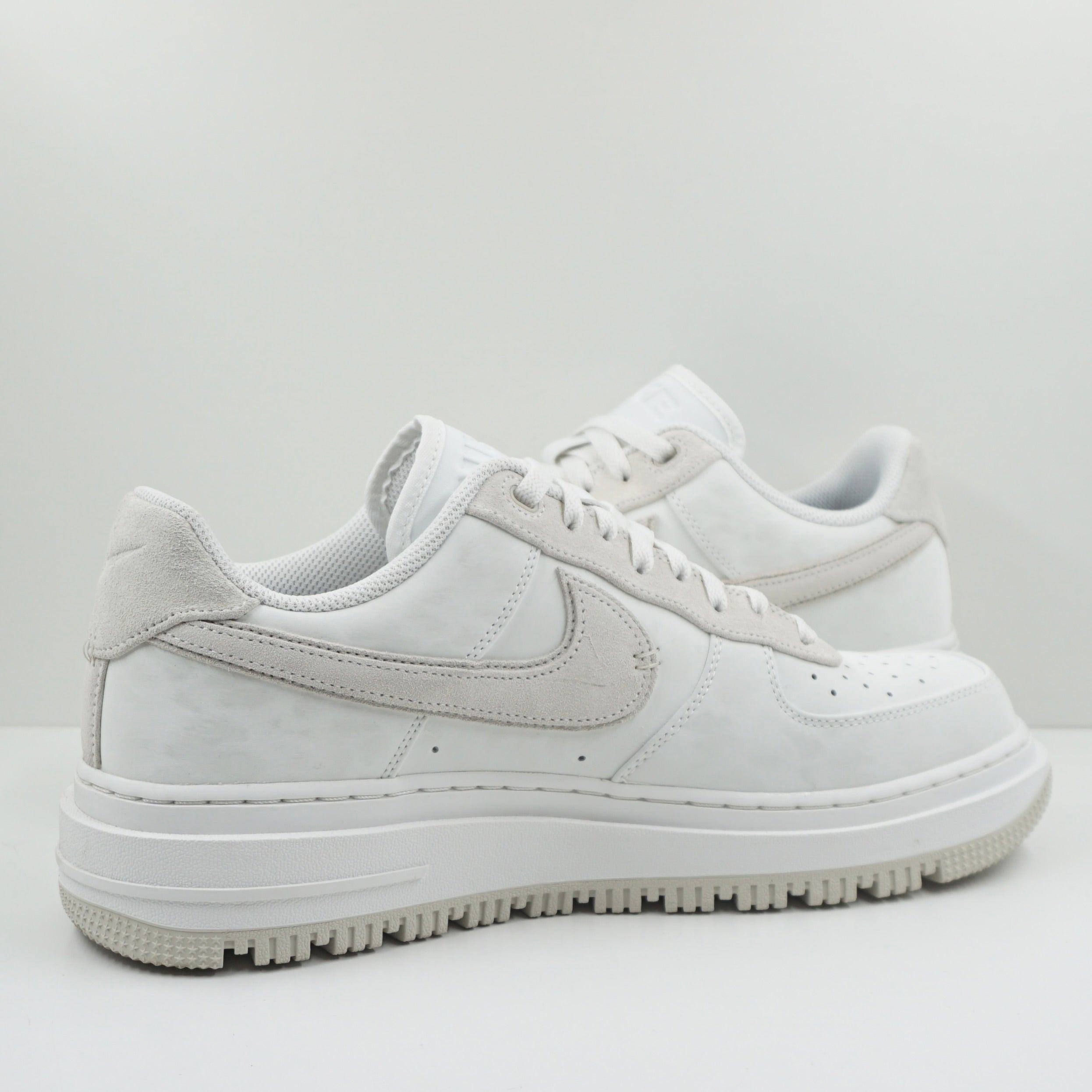 Nike Air Force 1 Luxe Summit White Light Bone