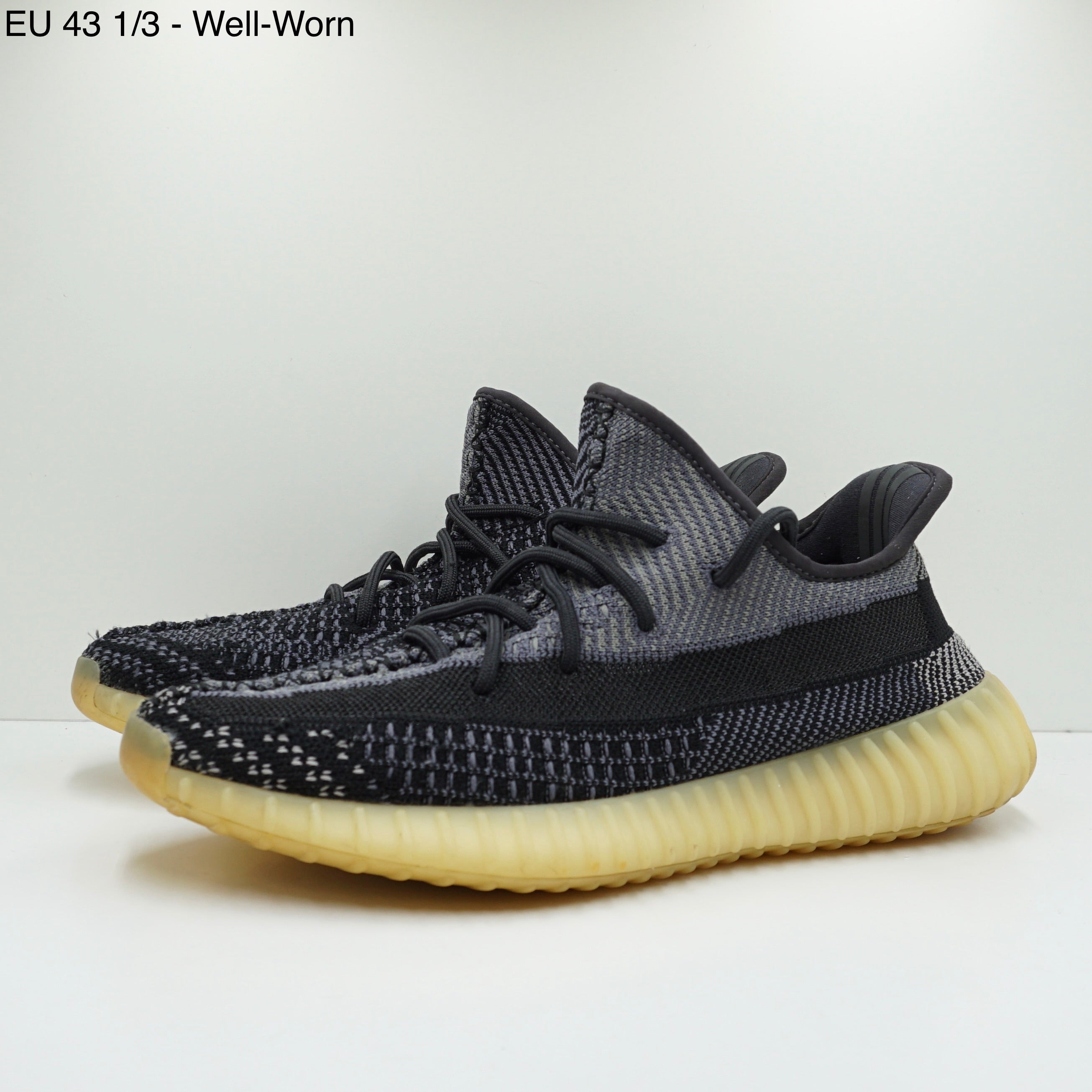 Adidas Yeezy Boost 350 V2 Carbon