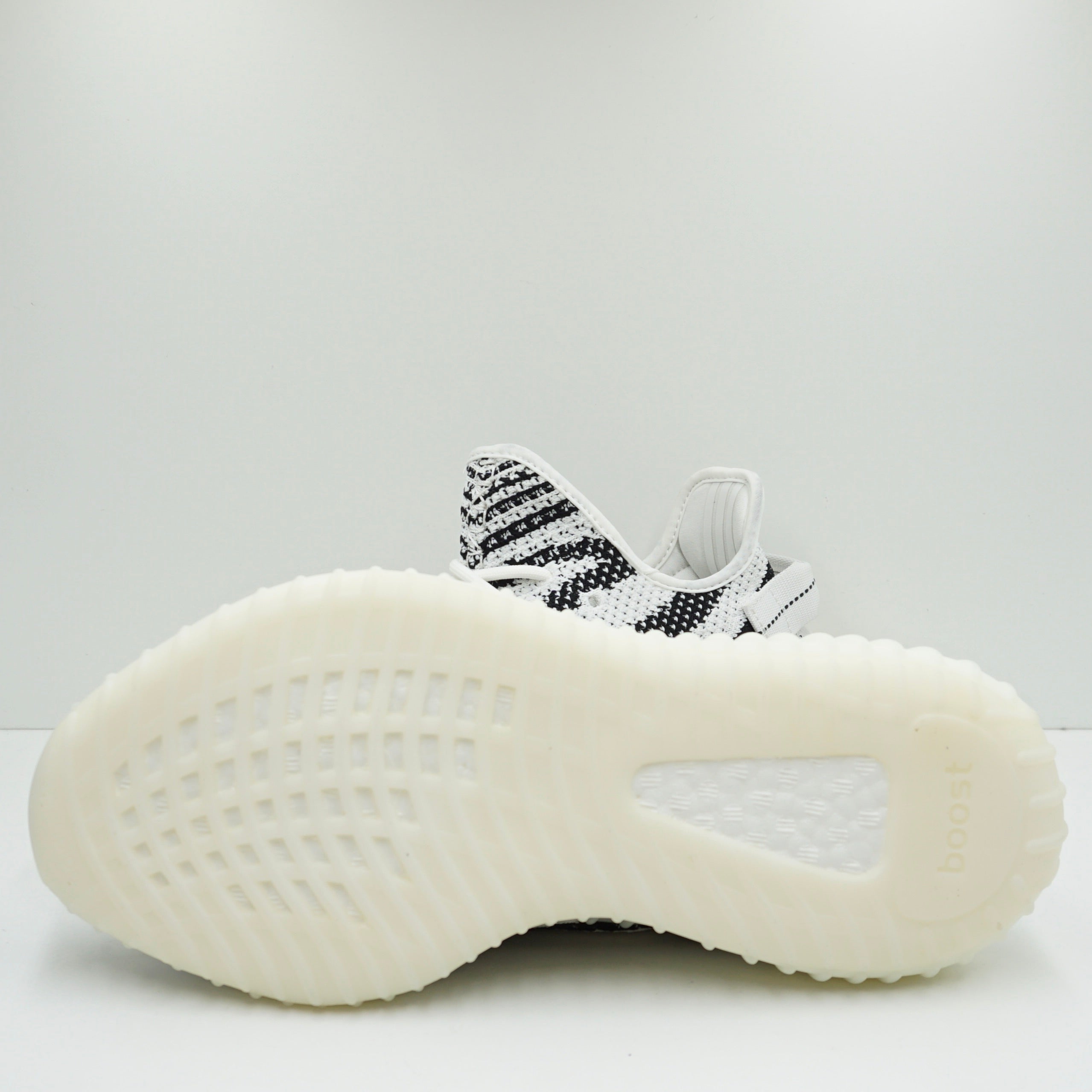 Adidas Yeezy Boost 350 V2 Zebra (2017/2022)