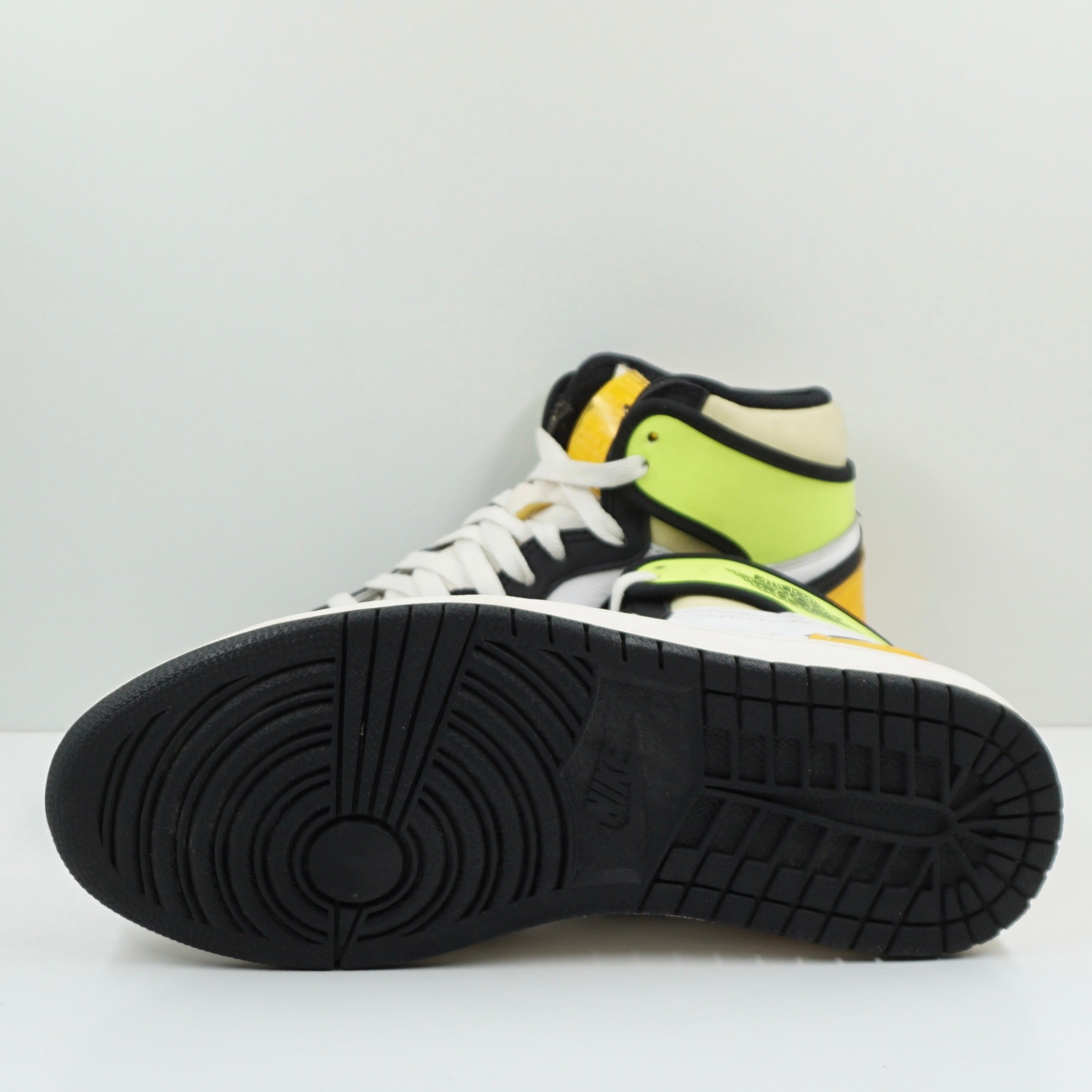 Jordan 1 Retro High White Black Volt University Gold