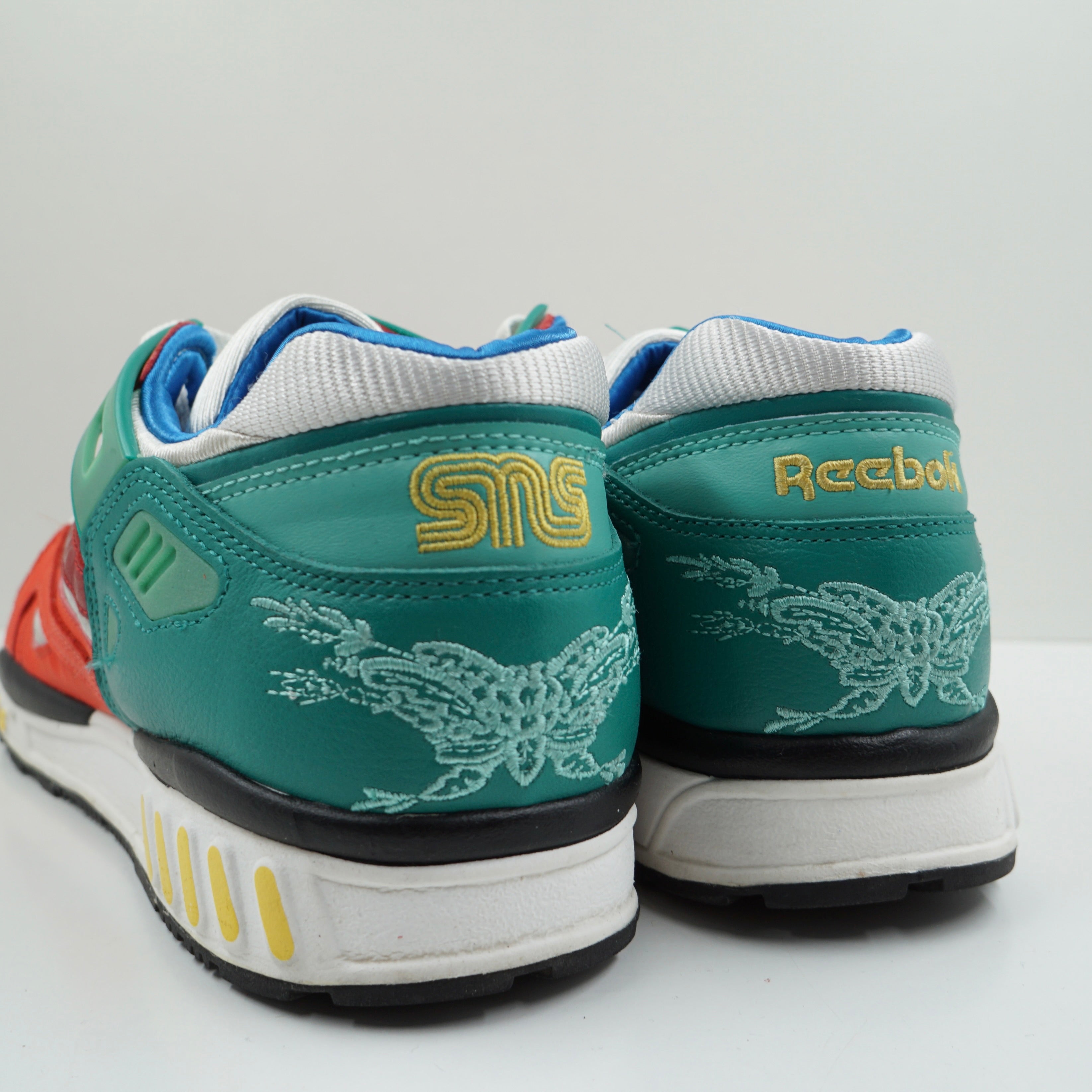 Reebok Sneakersnstuff x ERS 5000 White Red Turquoise