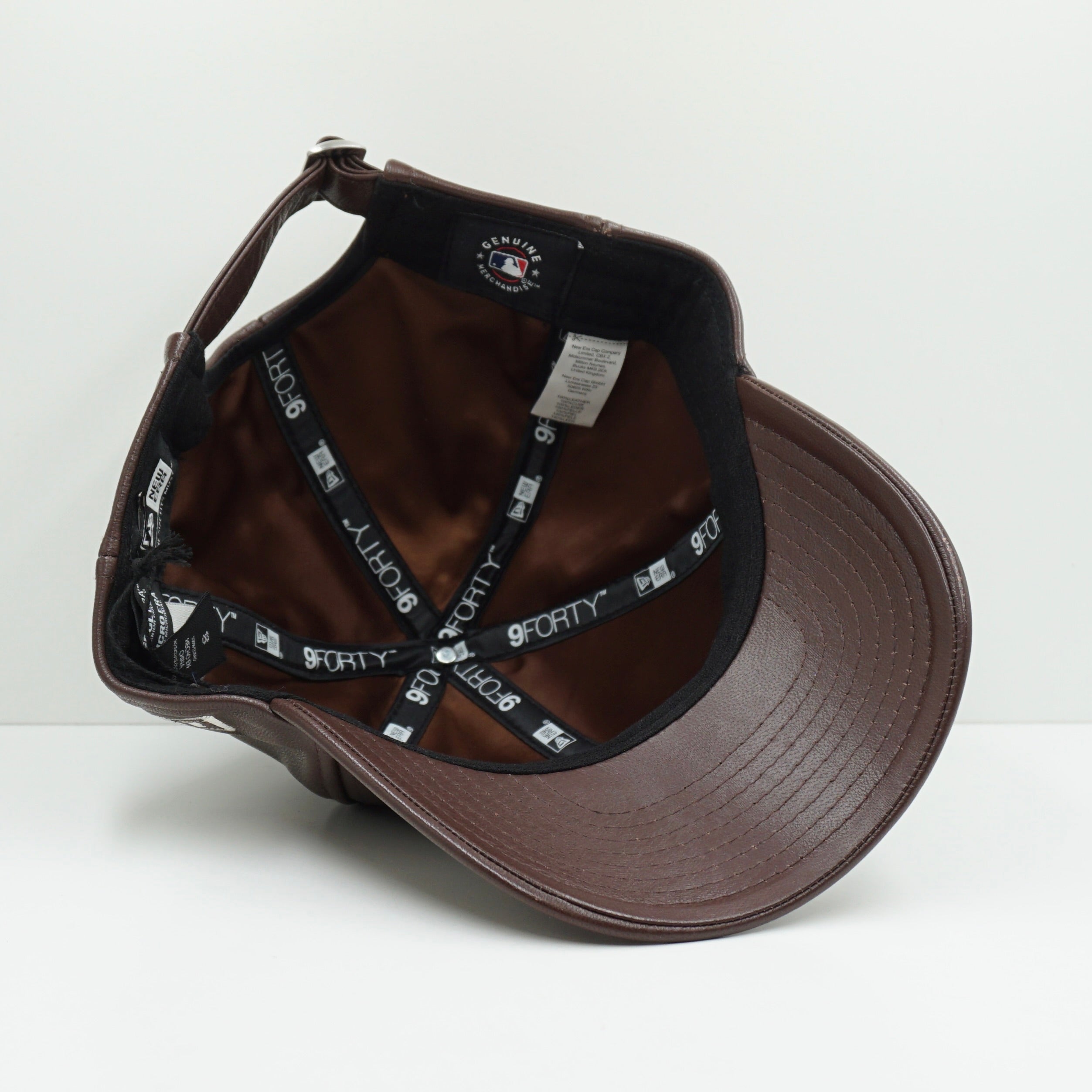 New Era Medium Beige New York Yankees Logo Brown Leather Adjustable Cap