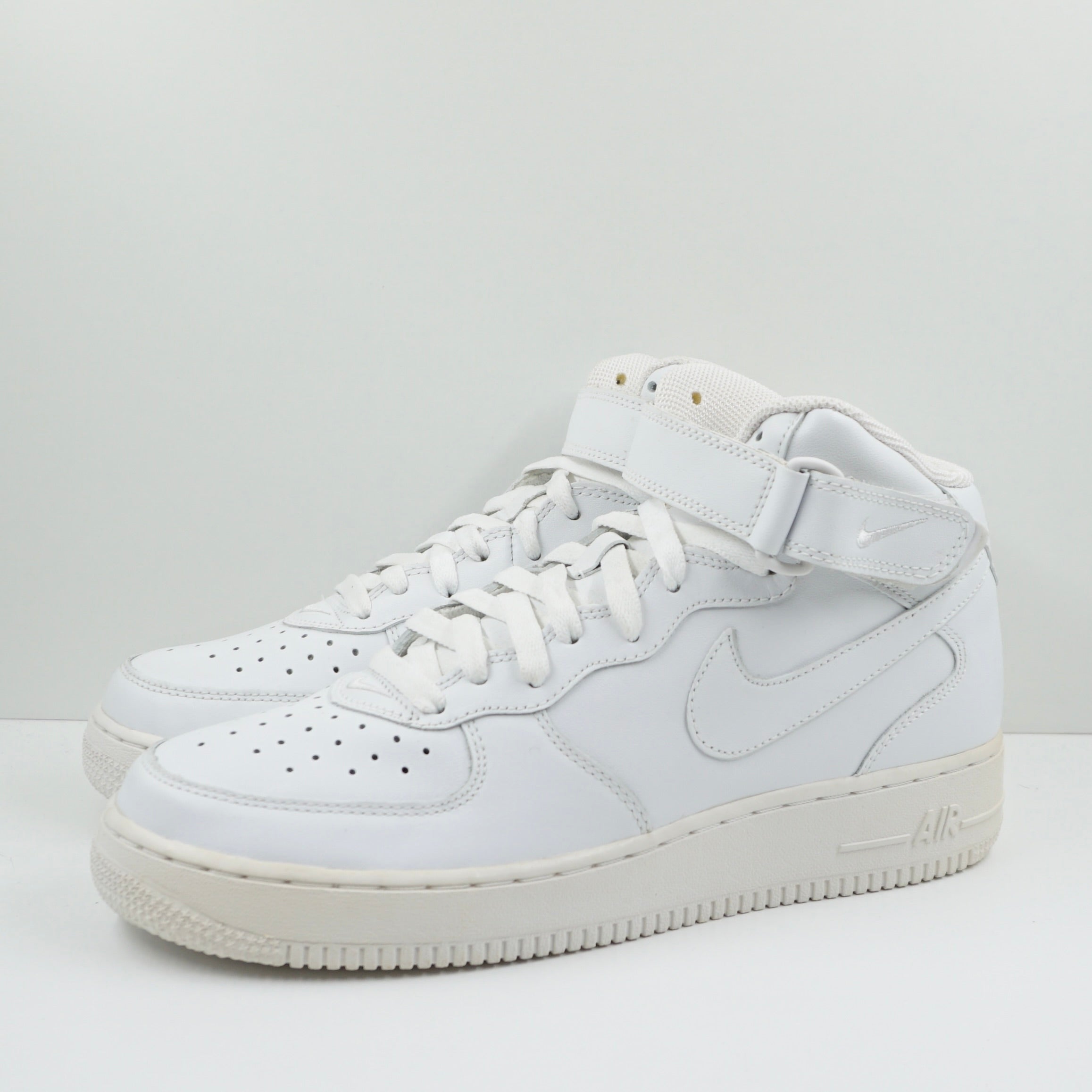 Nike Air Force 1 Mid Triple White (2006)