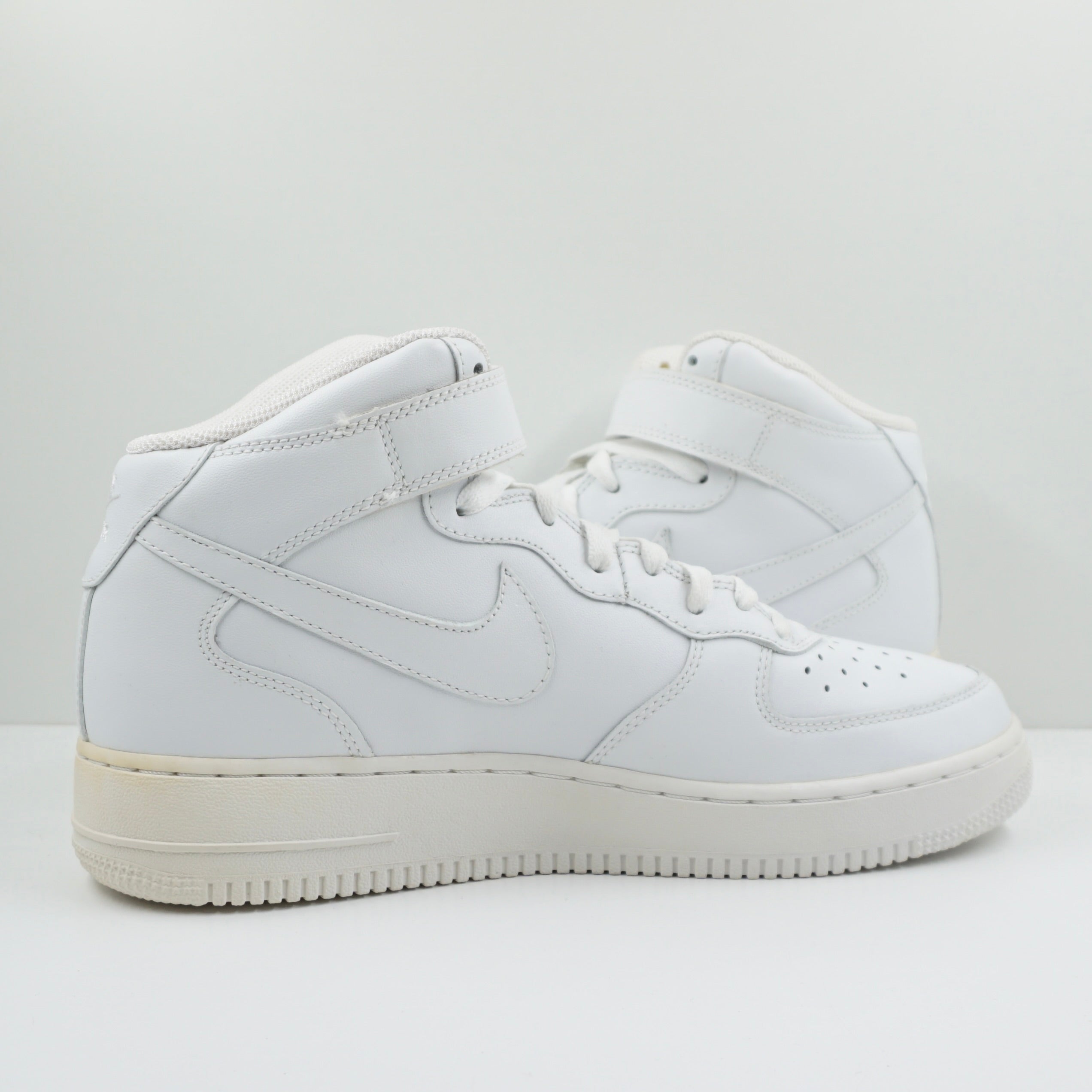 Nike Air Force 1 Mid Triple White (2006)