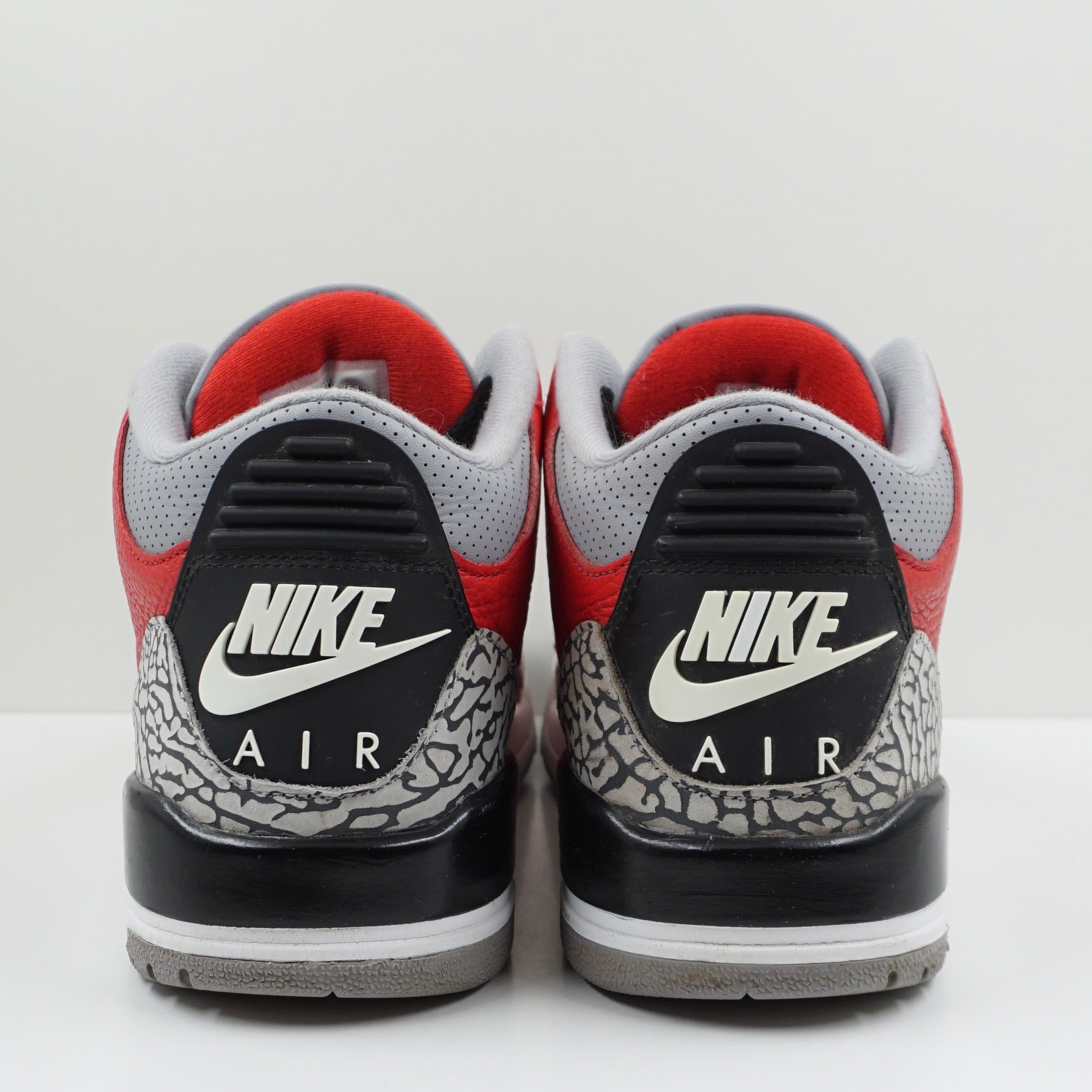 Jordan 3 Retro SE Unite
