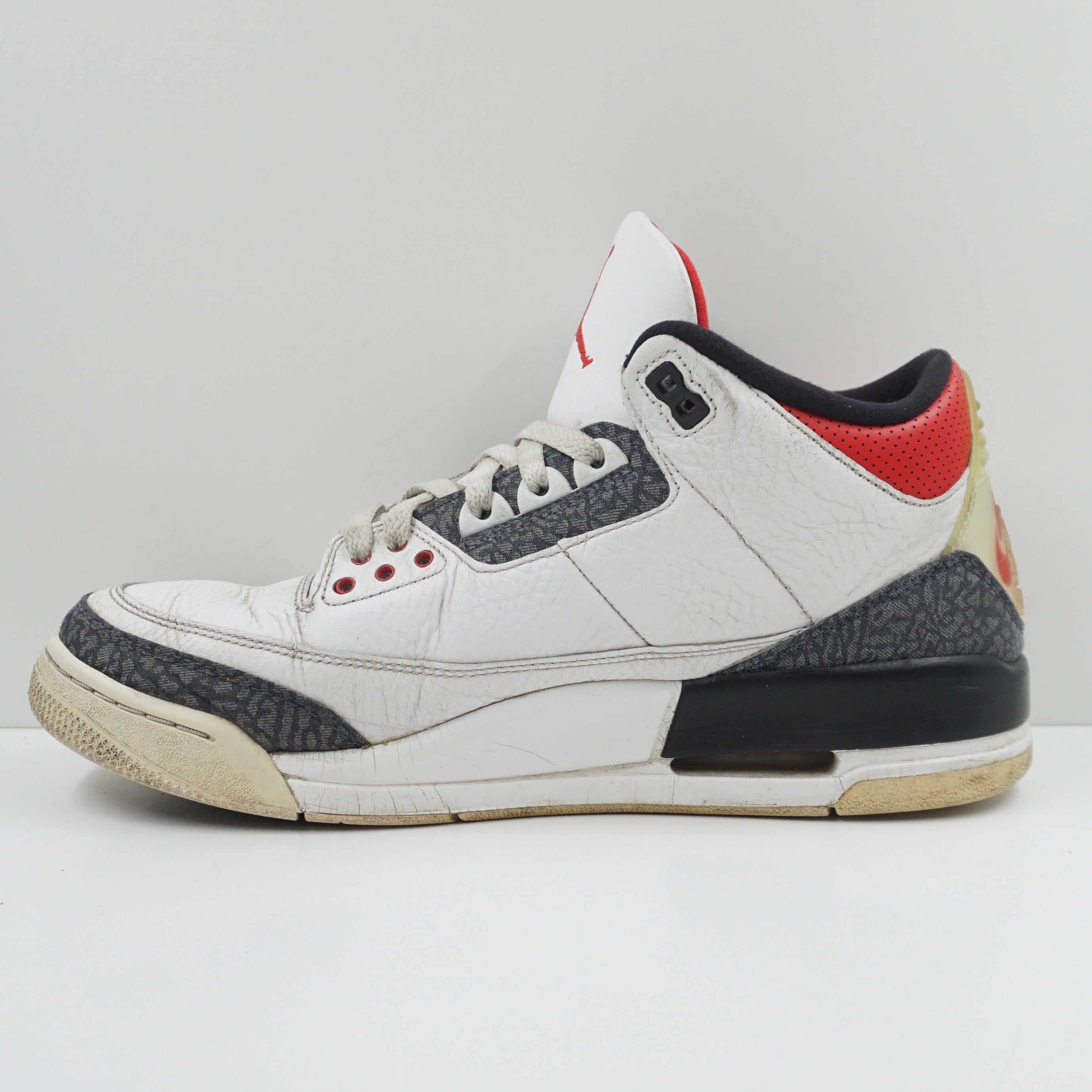 Jordan 3 Retro SE Fire Red Denim (2020)