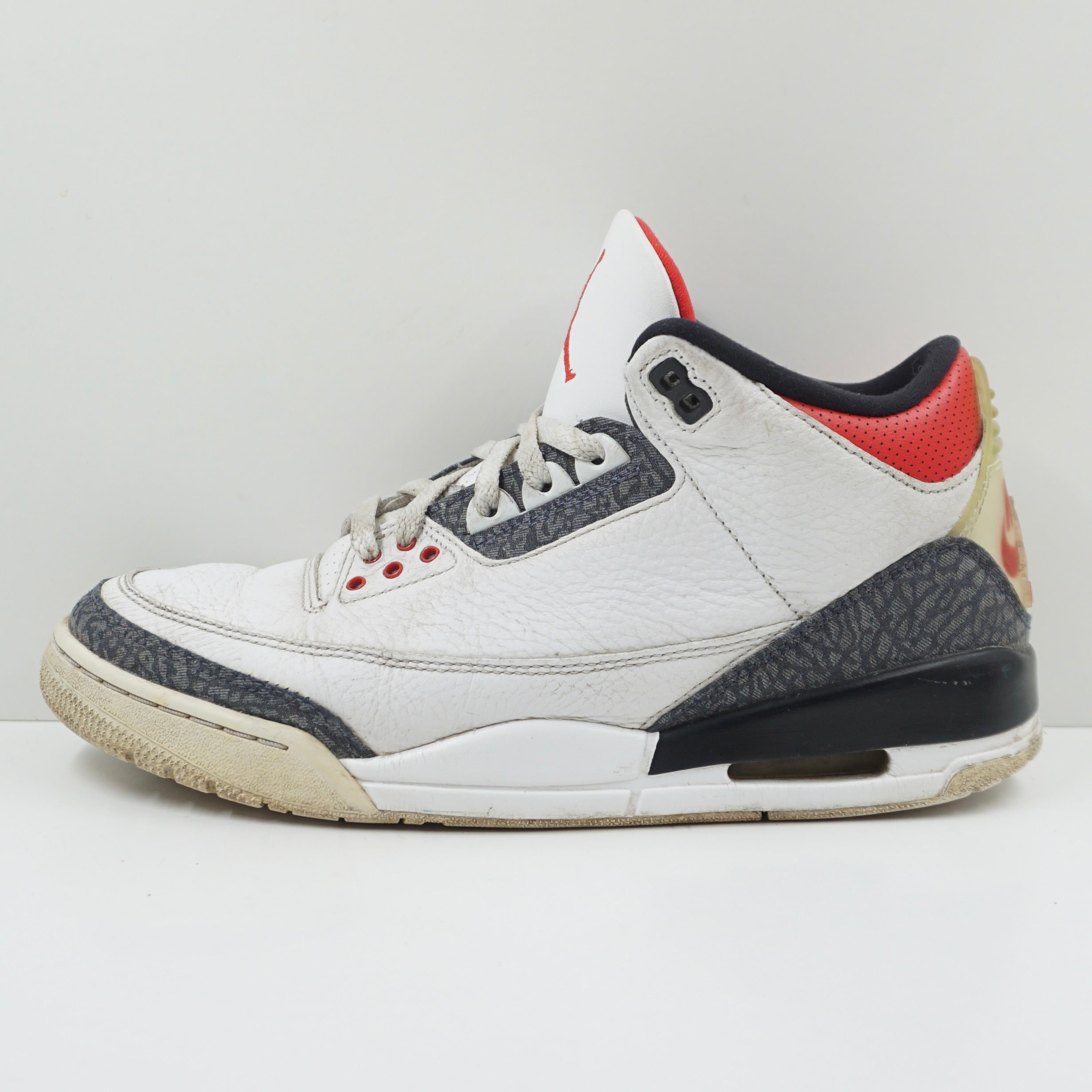 Jordan 3 Retro SE Fire Red Denim (2020)