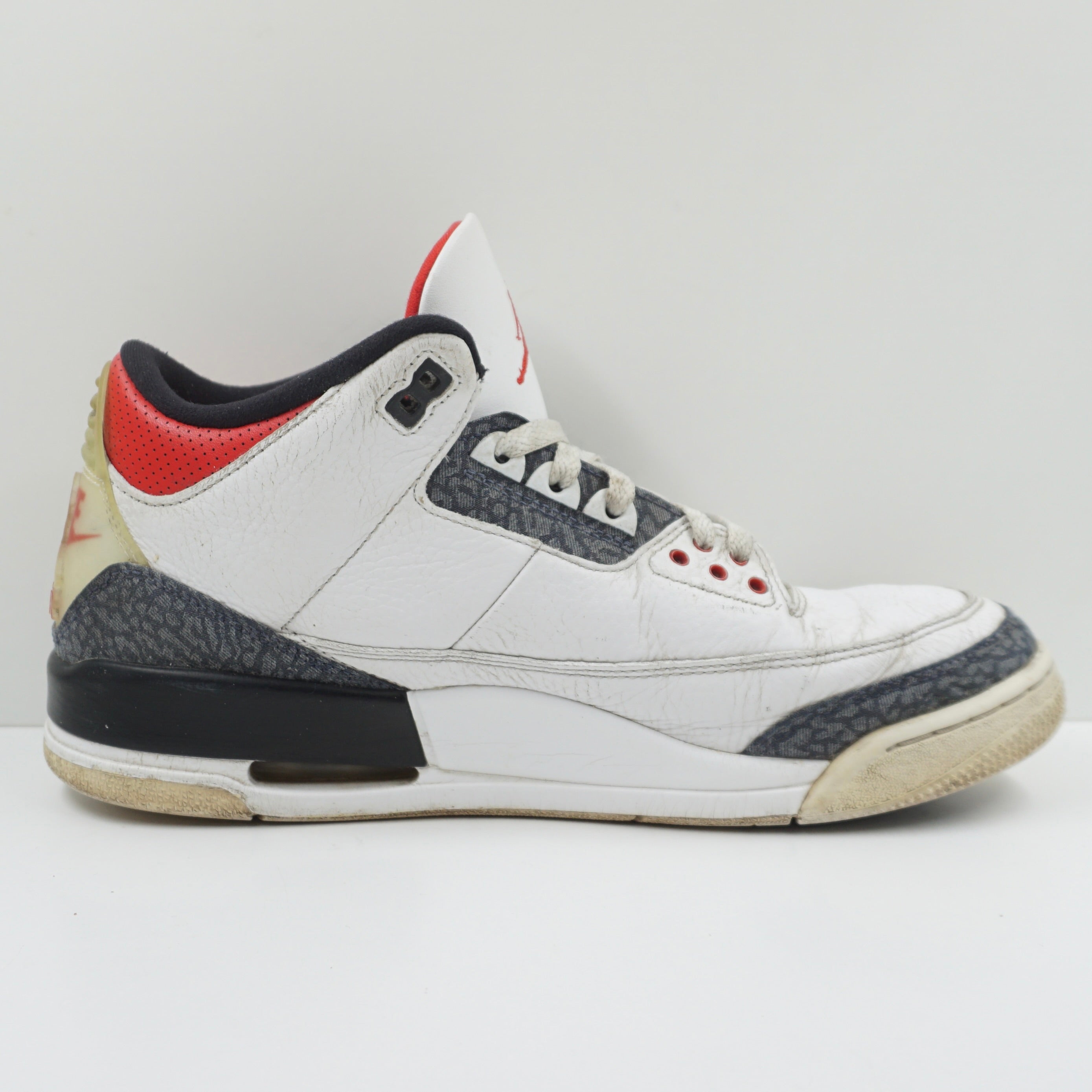 Jordan 3 Retro SE Fire Red Denim (2020)