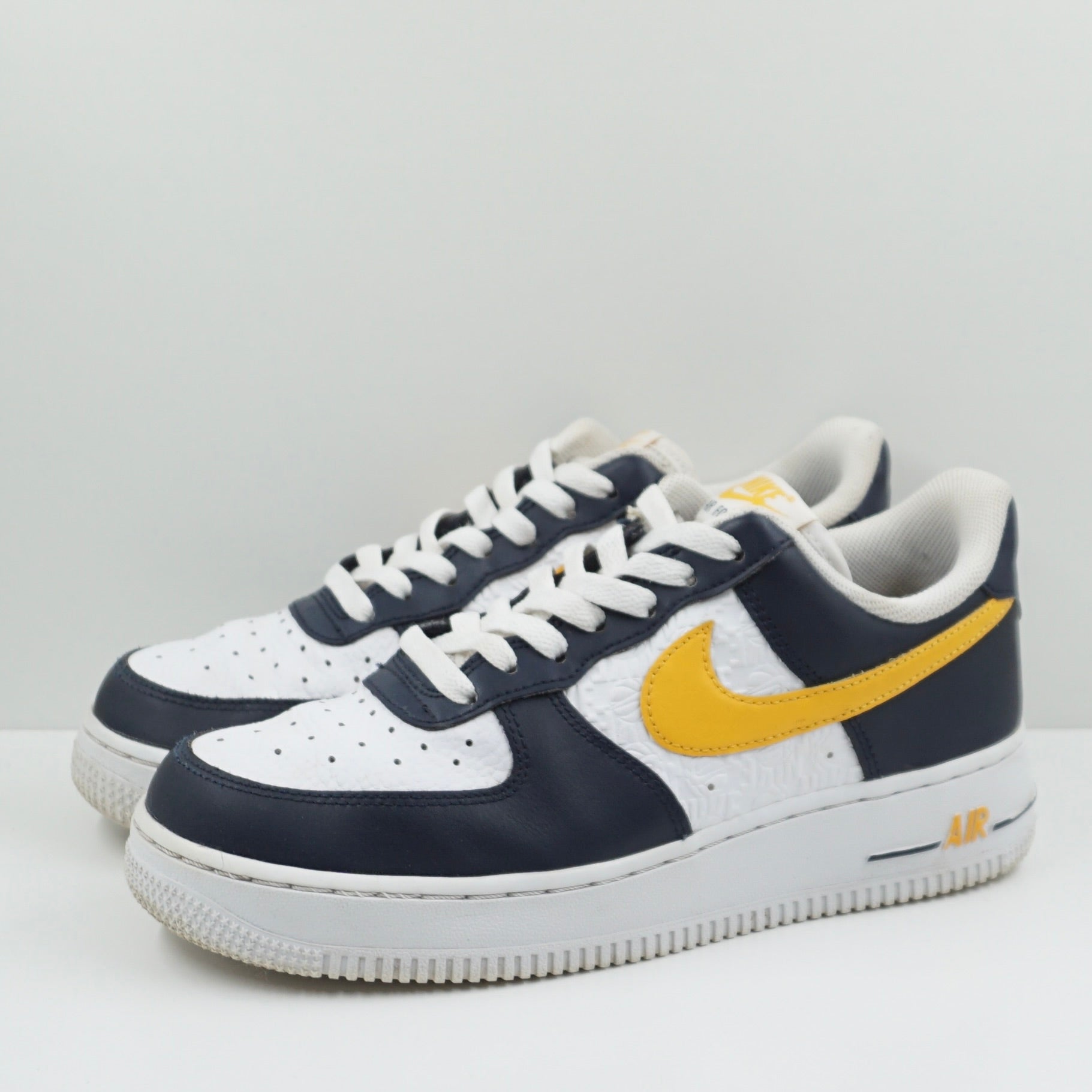 Nike Air Force 1 '07 Low Embossed Hoops Dark Obsidian