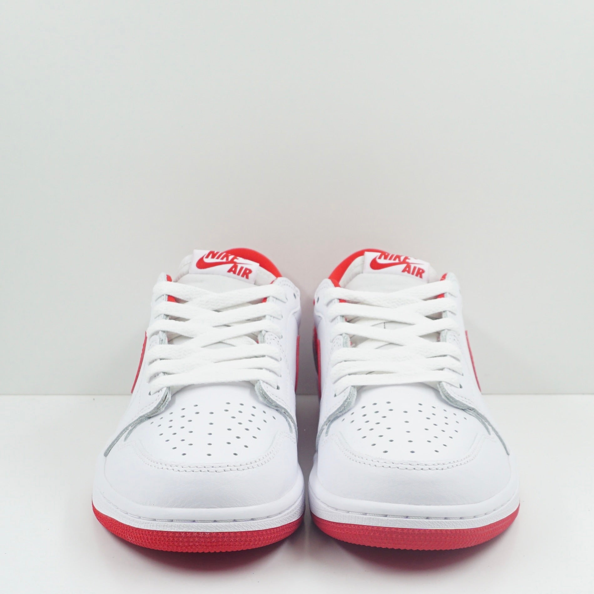 Jordan 1 Retro Low OG University Red