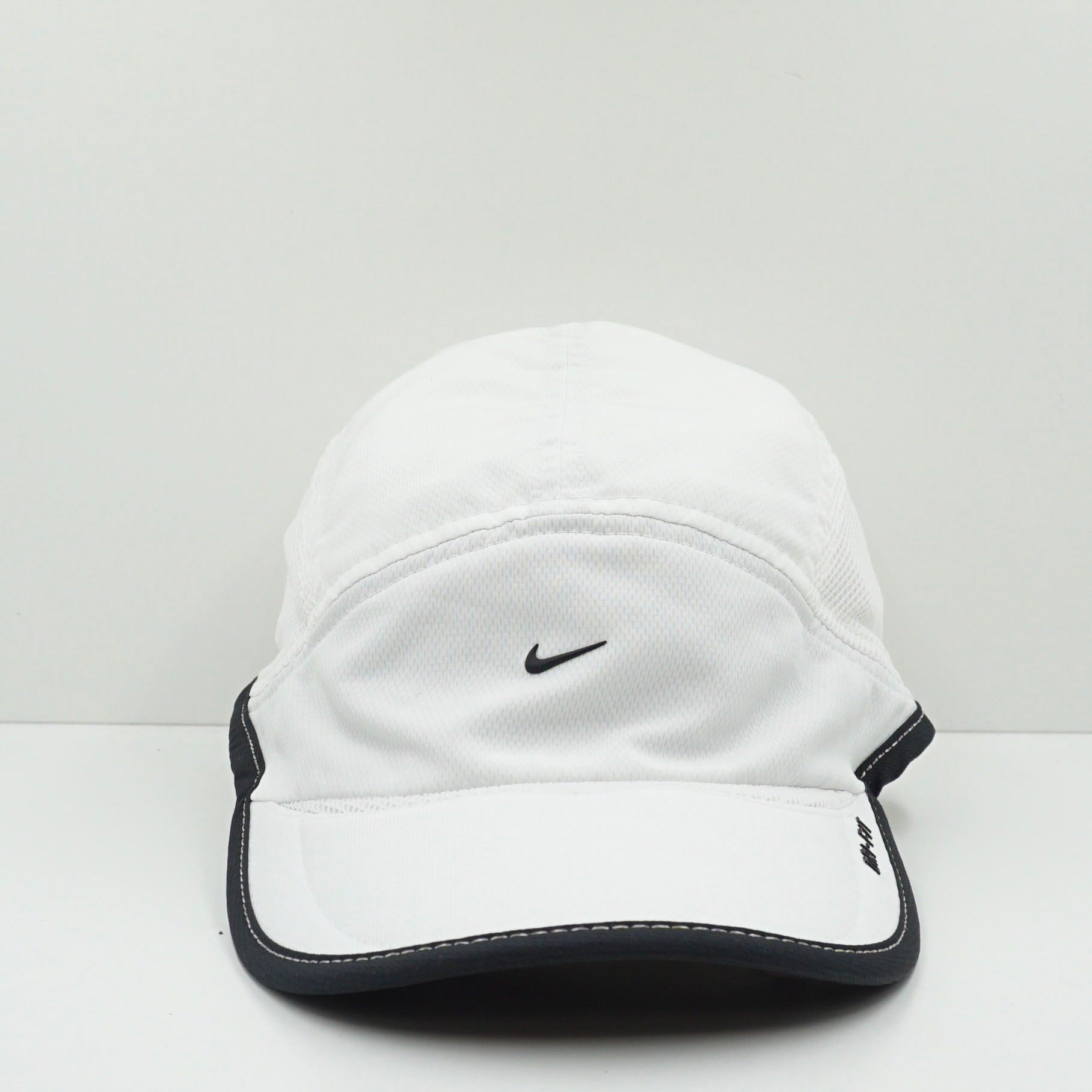 Nike Daybreak Dri-Fit Running White Adjustable Cap