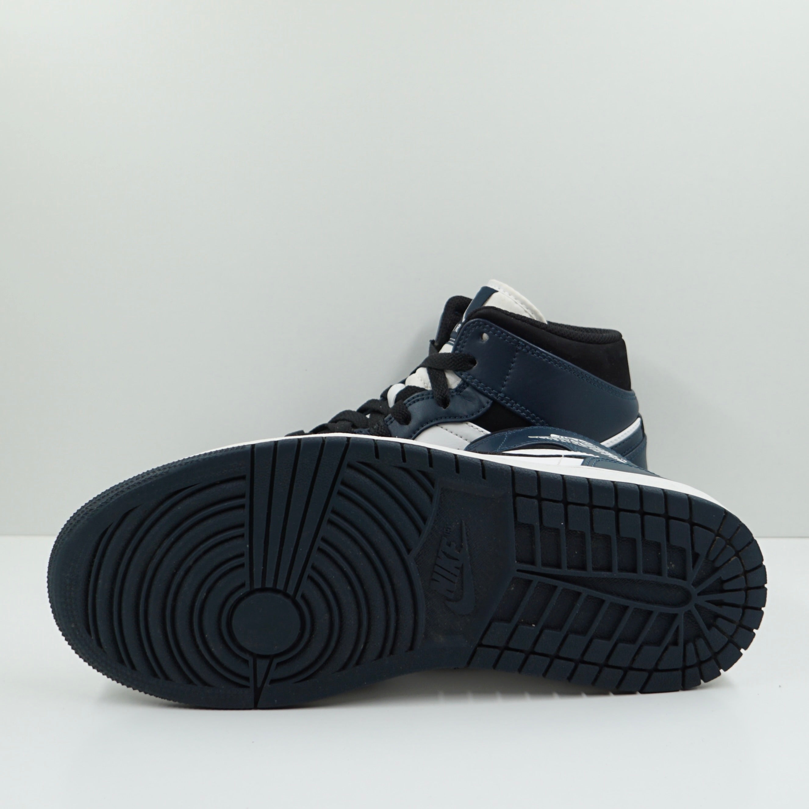 Jordan 1 Mid Armory Navy