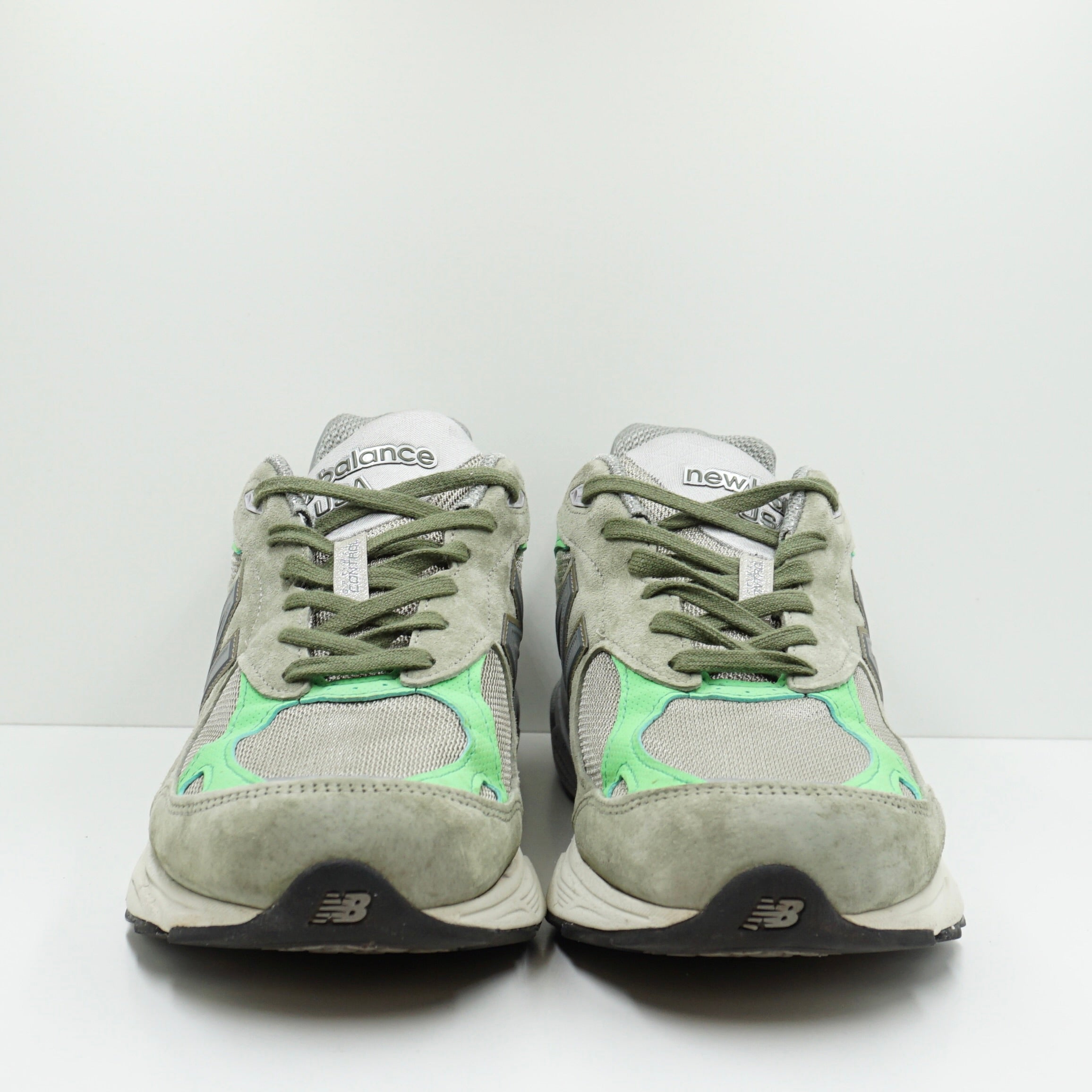 New Balance x Patta 990v3 MiUSA Keep Your Family Close