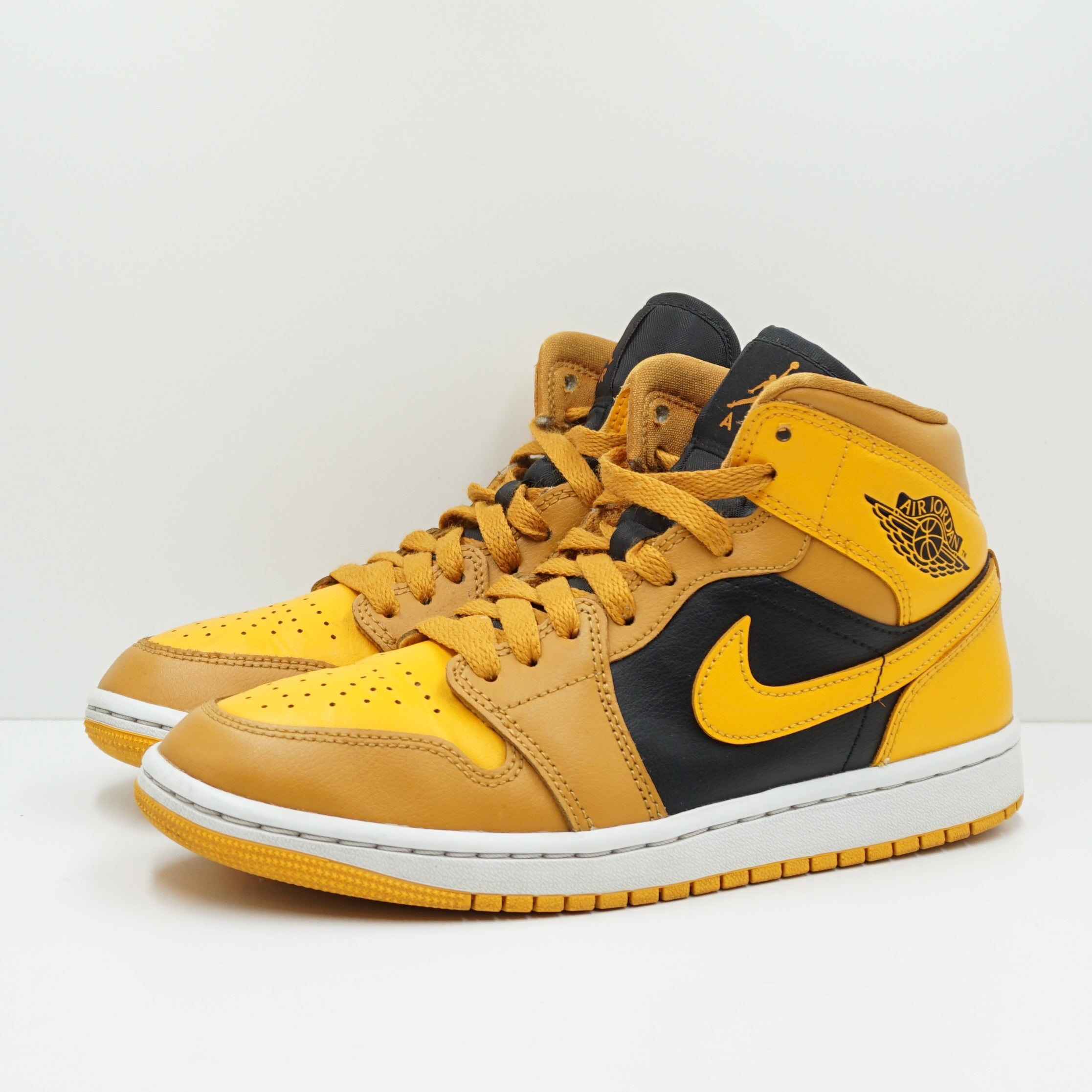 Jordan 1 Mid Chutney Taxi (W)