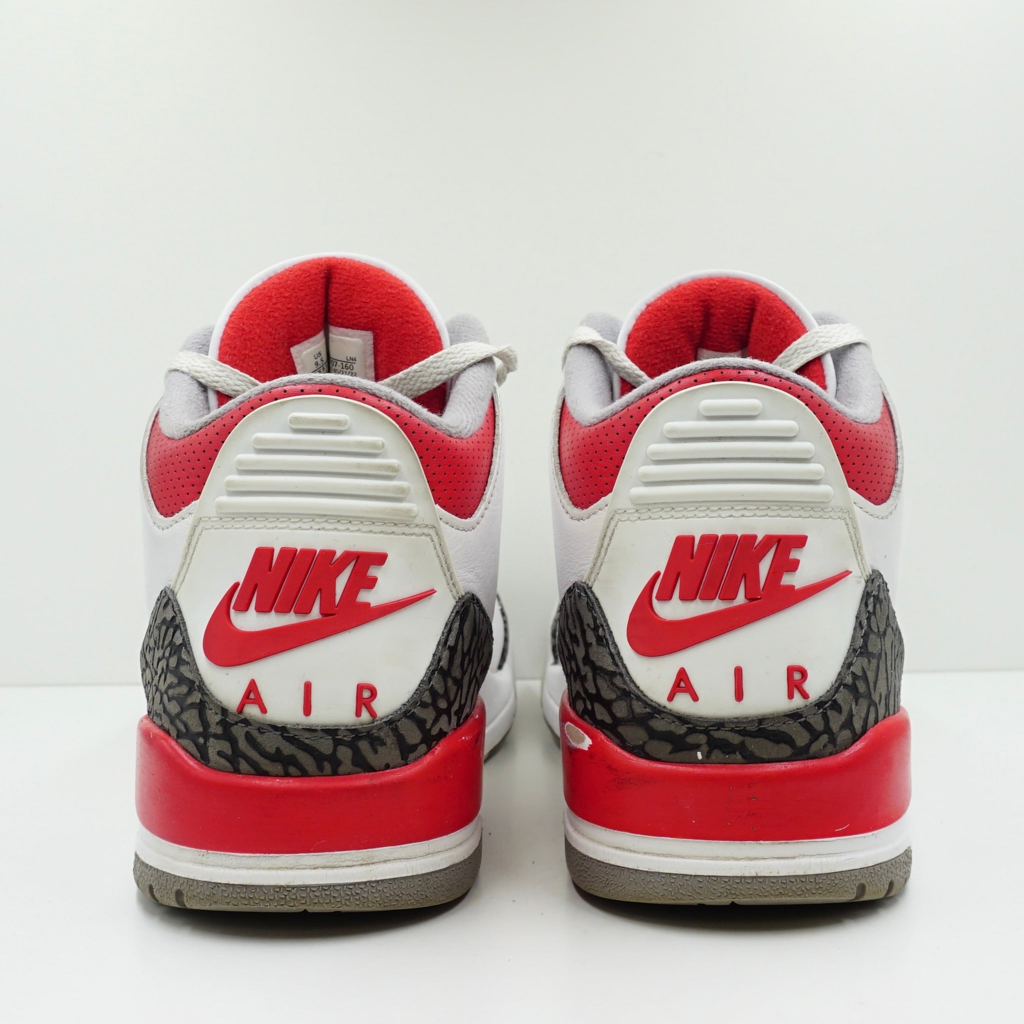 Jordan 3 Retro Fire Red (2022)